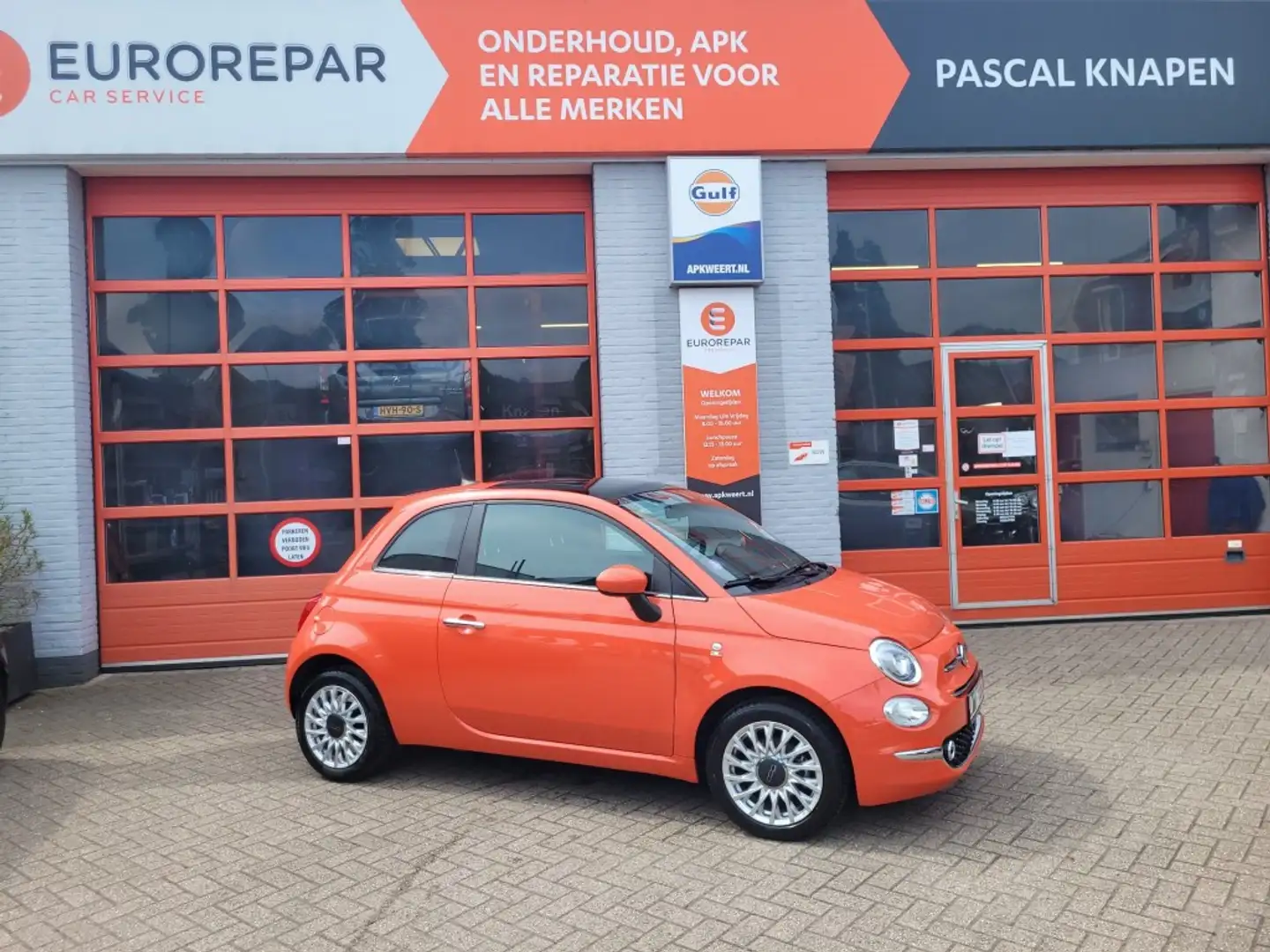 Fiat 500 1.0 HYBRID DOLCEVITA Oranje - 2