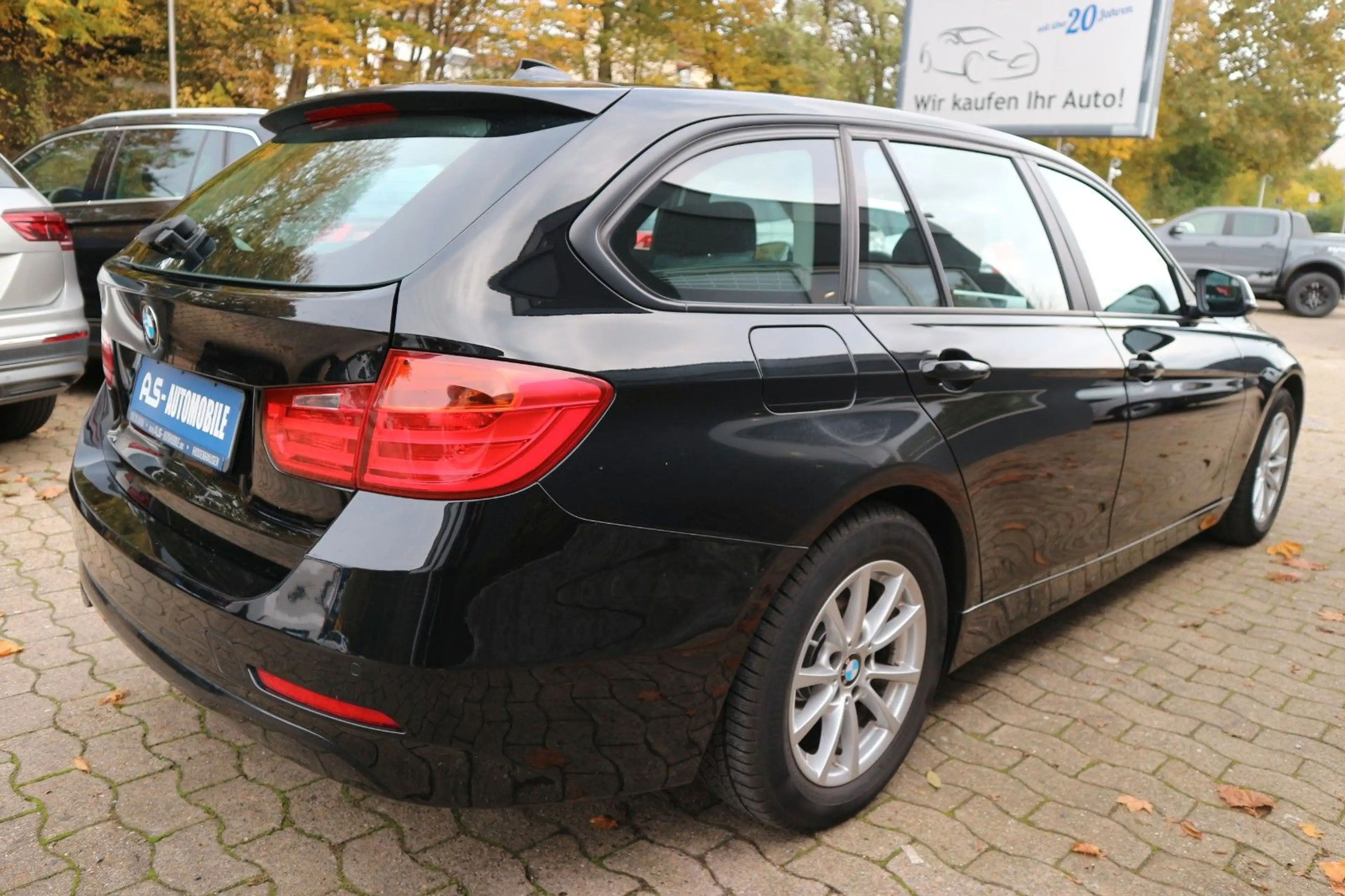 BMW 316 d  Touring *2.HAND/PDC/KLIMAAUTO/SHZ* — photo 6