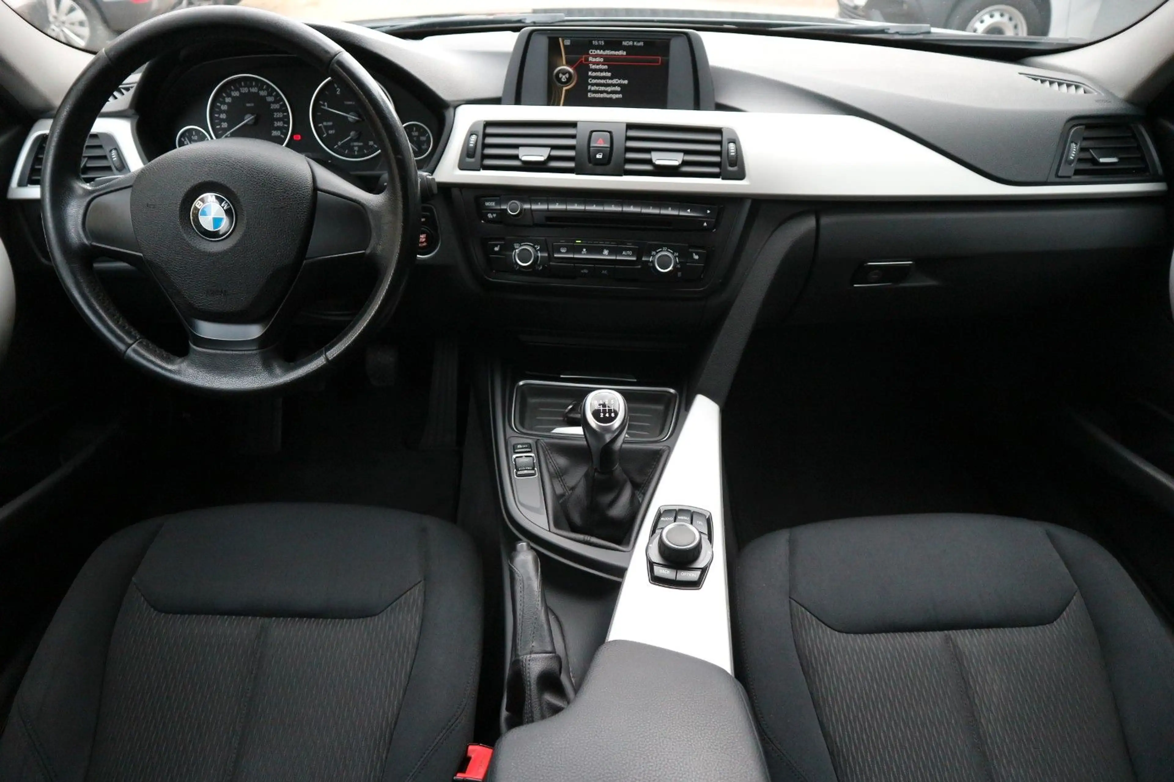 BMW 316 d  Touring *2.HAND/PDC/KLIMAAUTO/SHZ* — photo 11