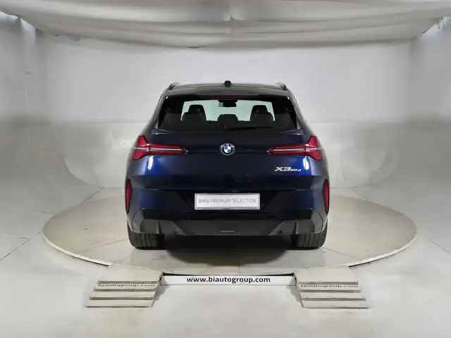 BMW X3 view 4