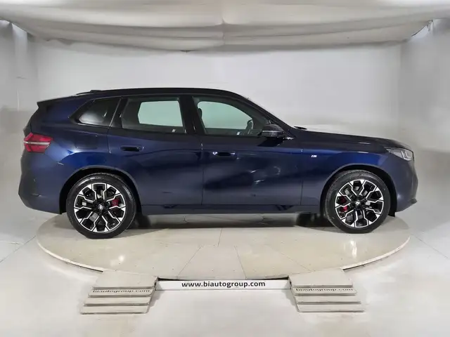 BMW X3 view 6