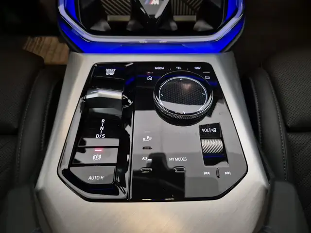 BMW X3 view 11