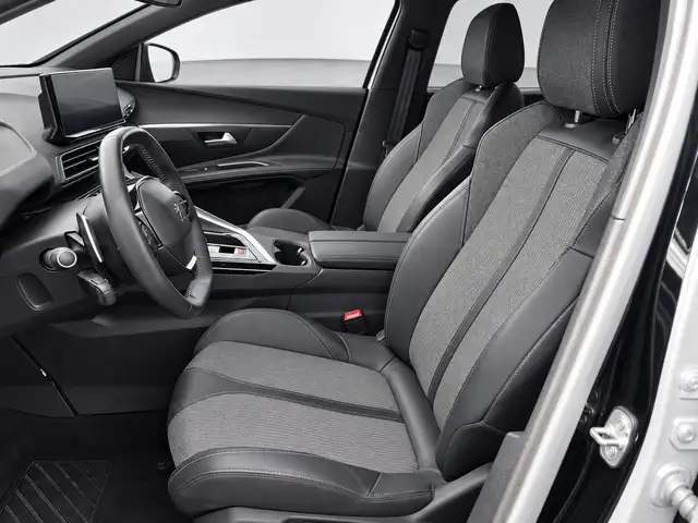 Peugeot 5008 view 5