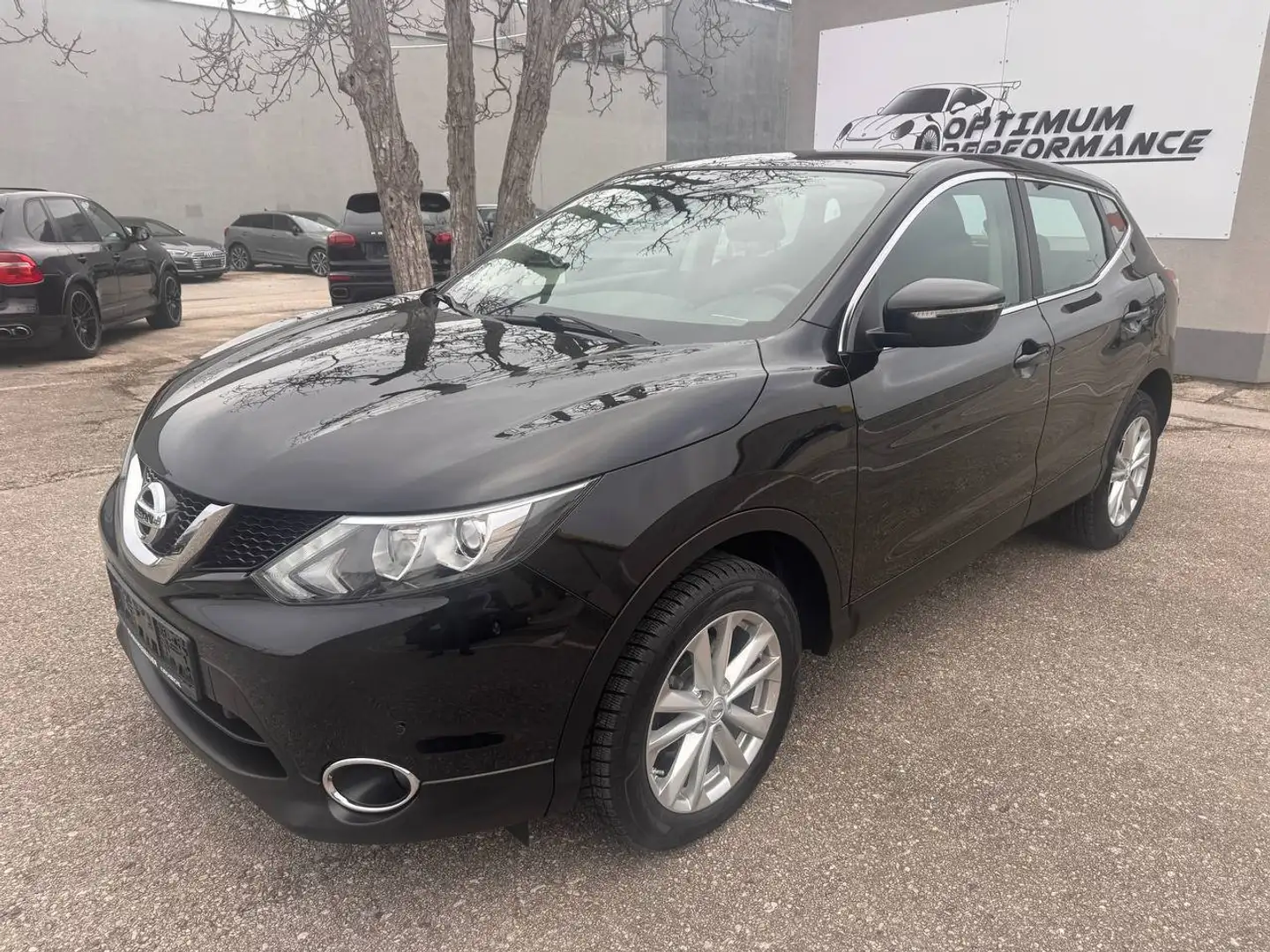Nissan Qashqai Acenta 4x4 Schwarz - 1