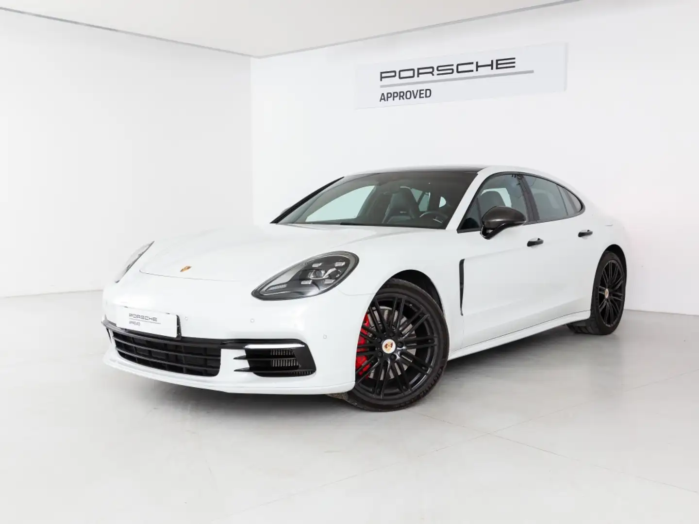 Porsche Panamera 4 e-Hybrid Wit - 1