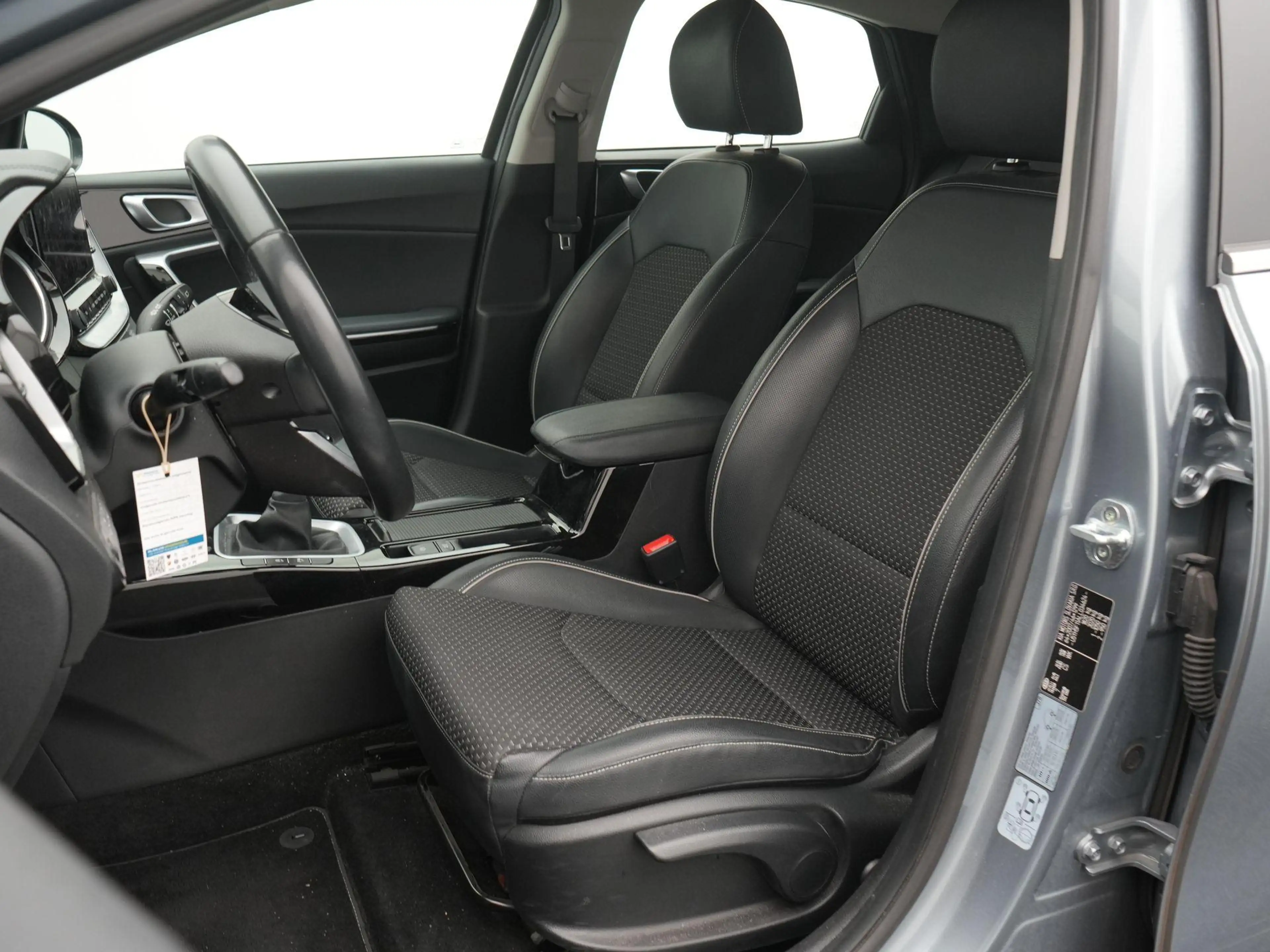 Kia XCeed 1.0 T-GDi DynamicLine — photo 9