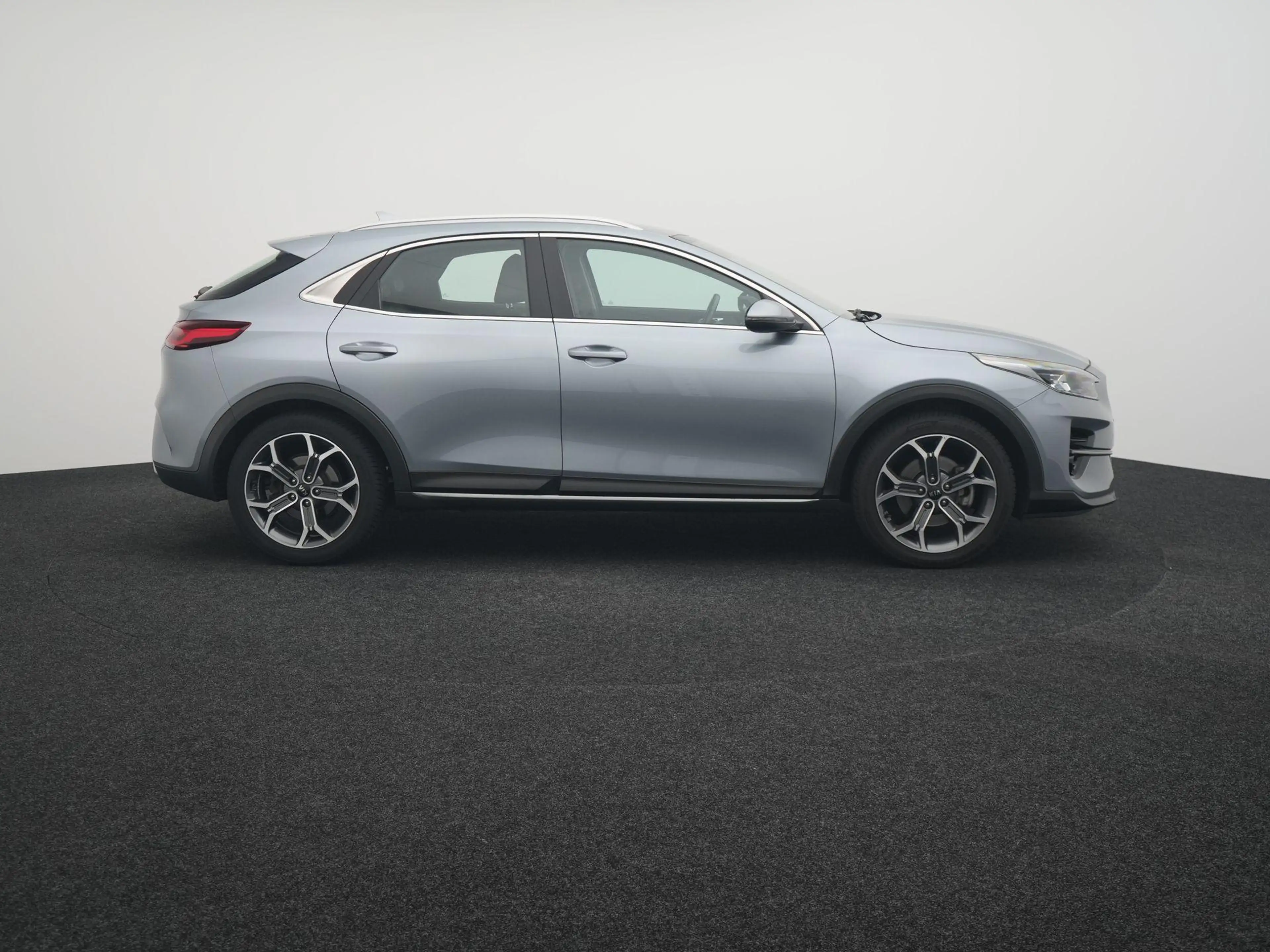Kia XCeed 1.0 T-GDi DynamicLine — photo 6