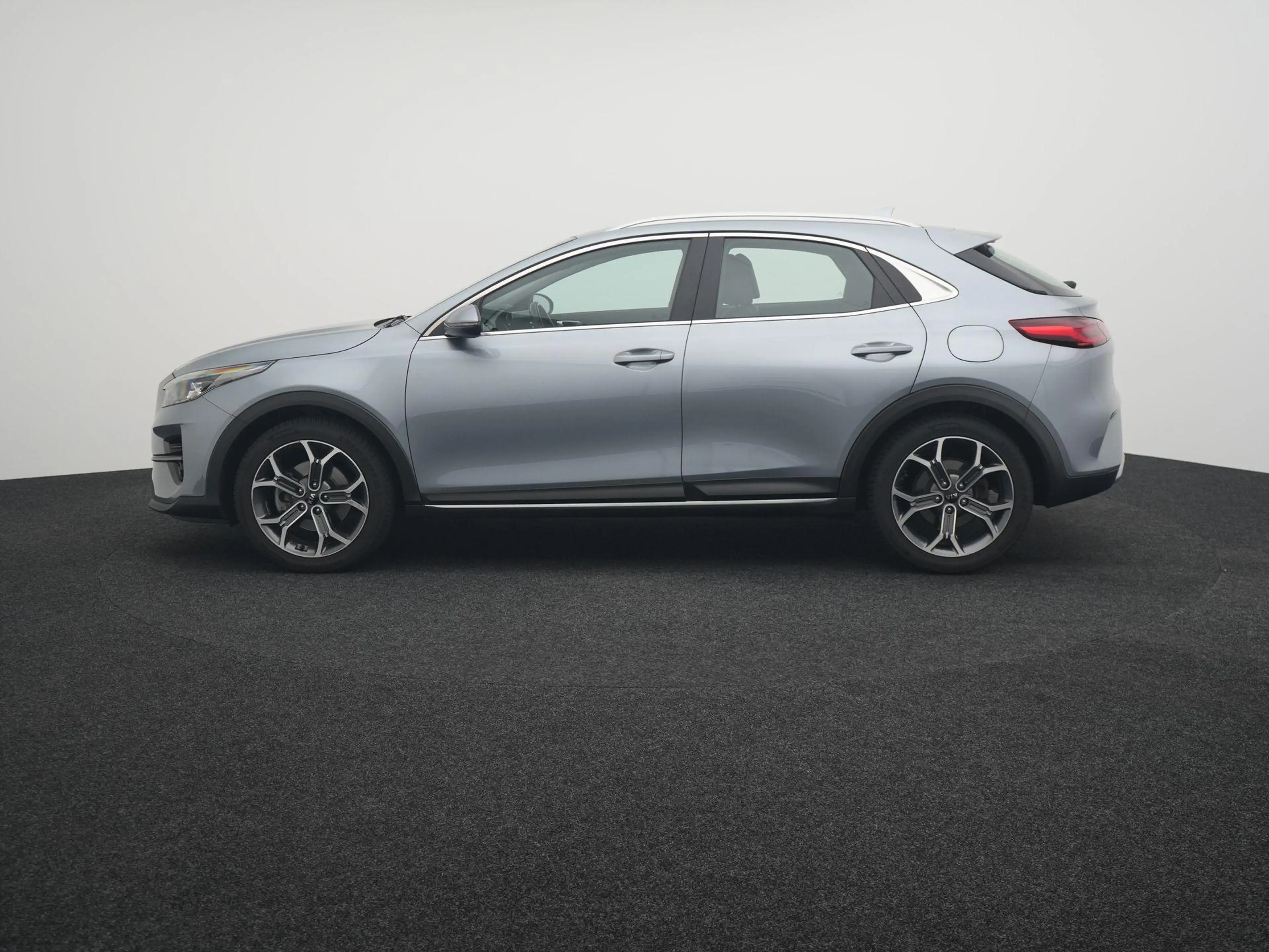 Kia XCeed 1.0 T-GDi DynamicLine — photo 4