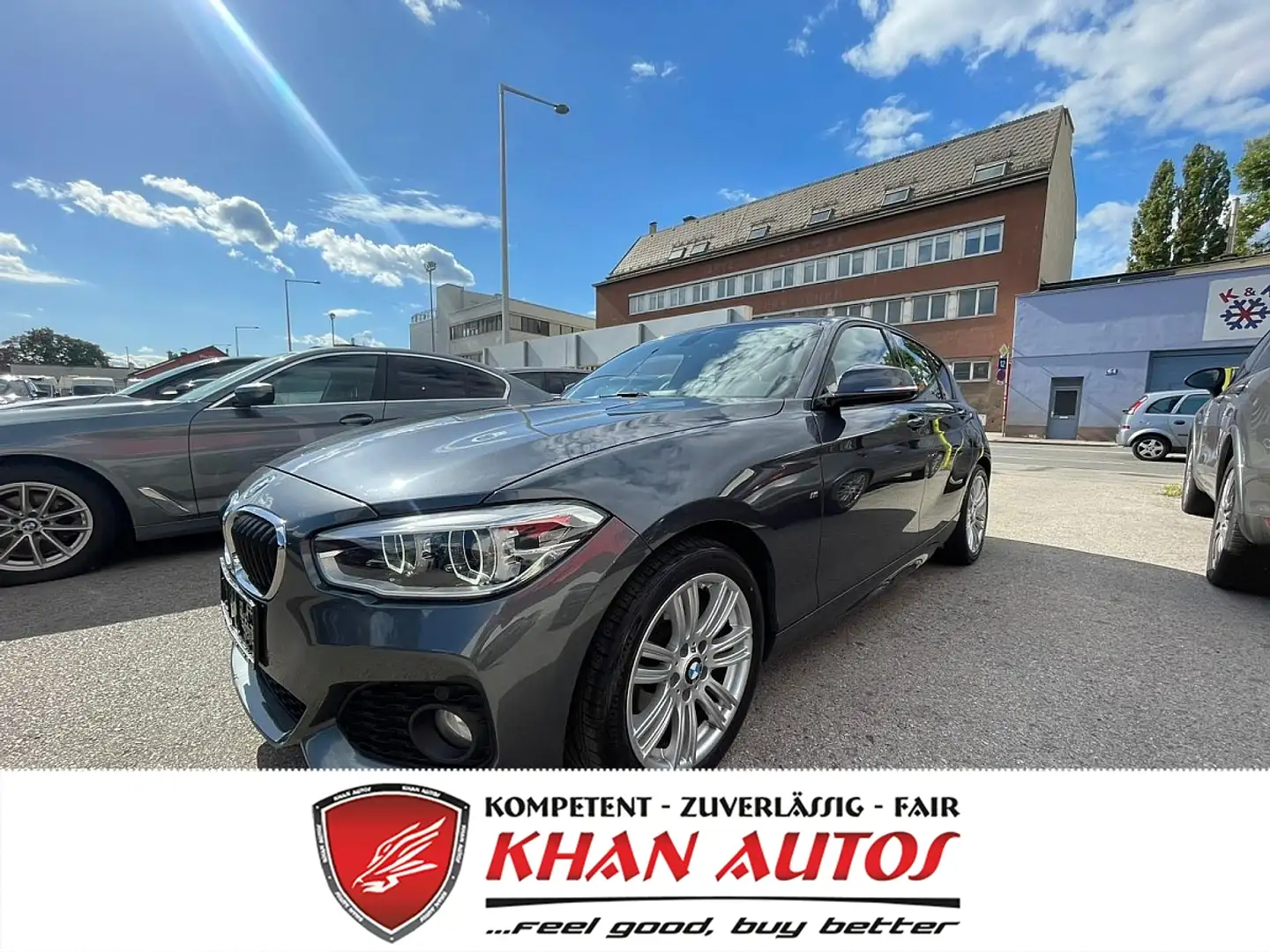 BMW 125 i M Sport Aut. *M-Paket*Navi*LED*PDC 2X Grau - 1