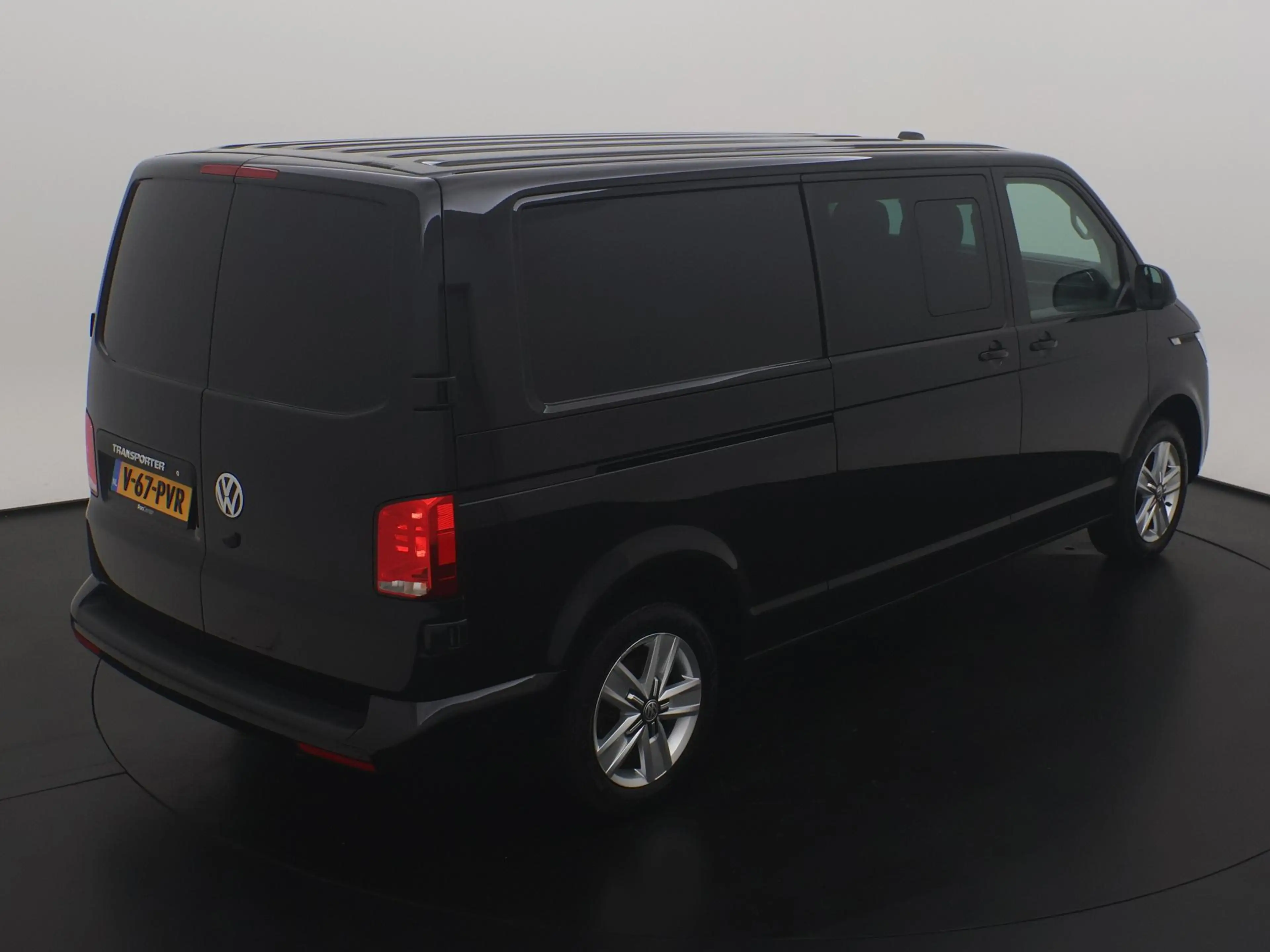 Volkswagen Transporter Bedrijfswagens 2.0 TDI 150 PK DSG L2H1 DC Highline — photo 5