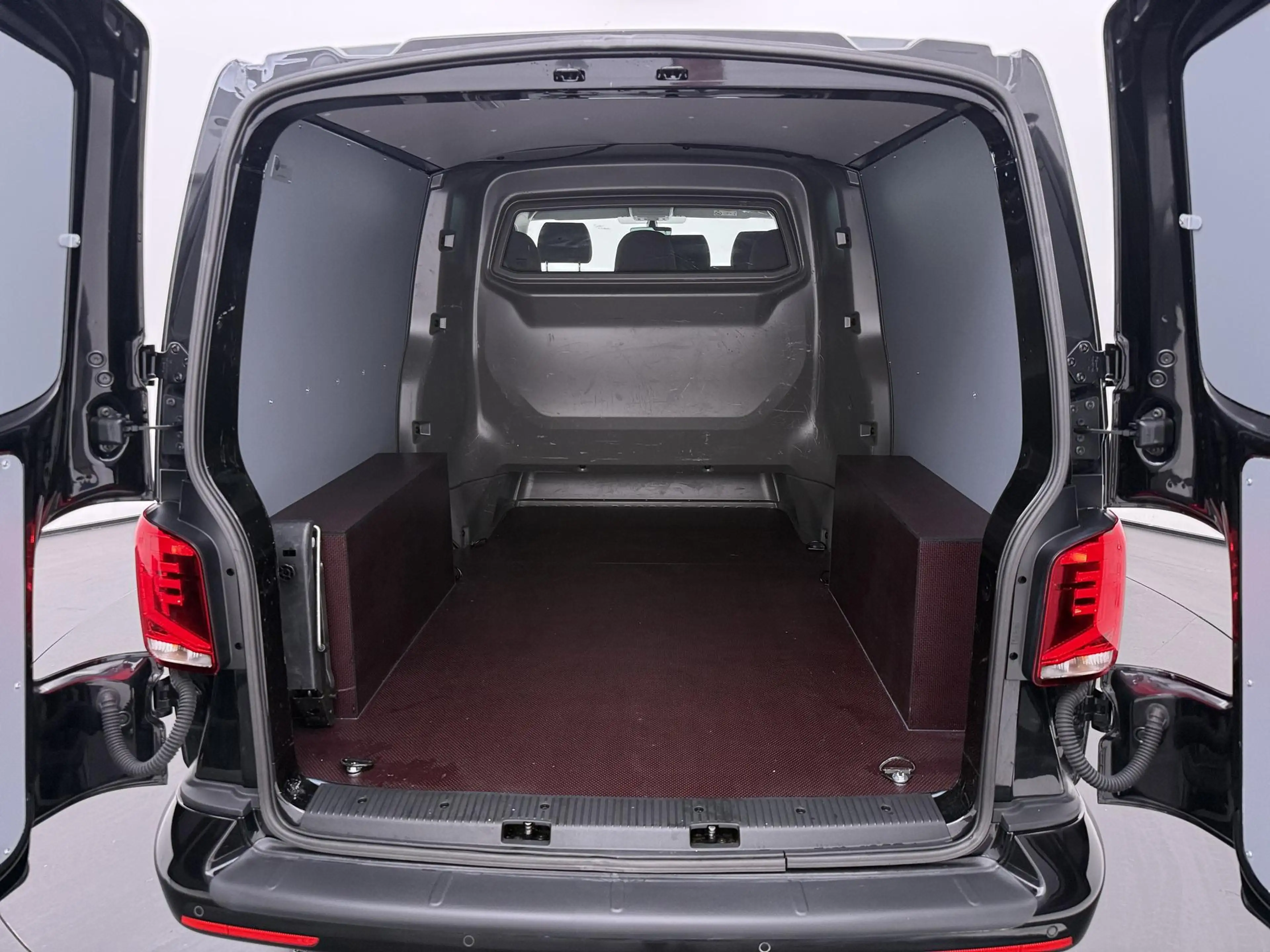 Volkswagen Transporter Bedrijfswagens 2.0 TDI 150 PK DSG L2H1 DC Highline — photo 10