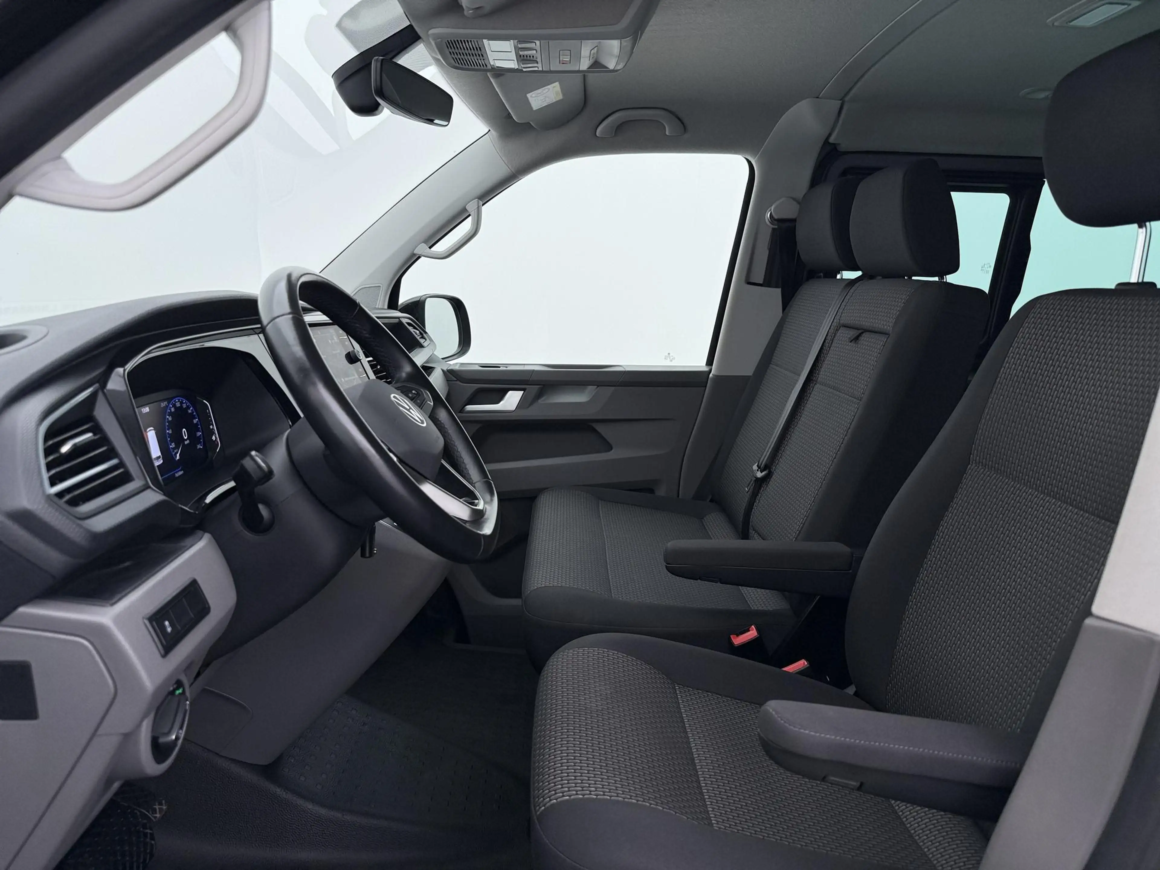 Volkswagen Transporter Bedrijfswagens 2.0 TDI 150 PK DSG L2H1 DC Highline — photo 4