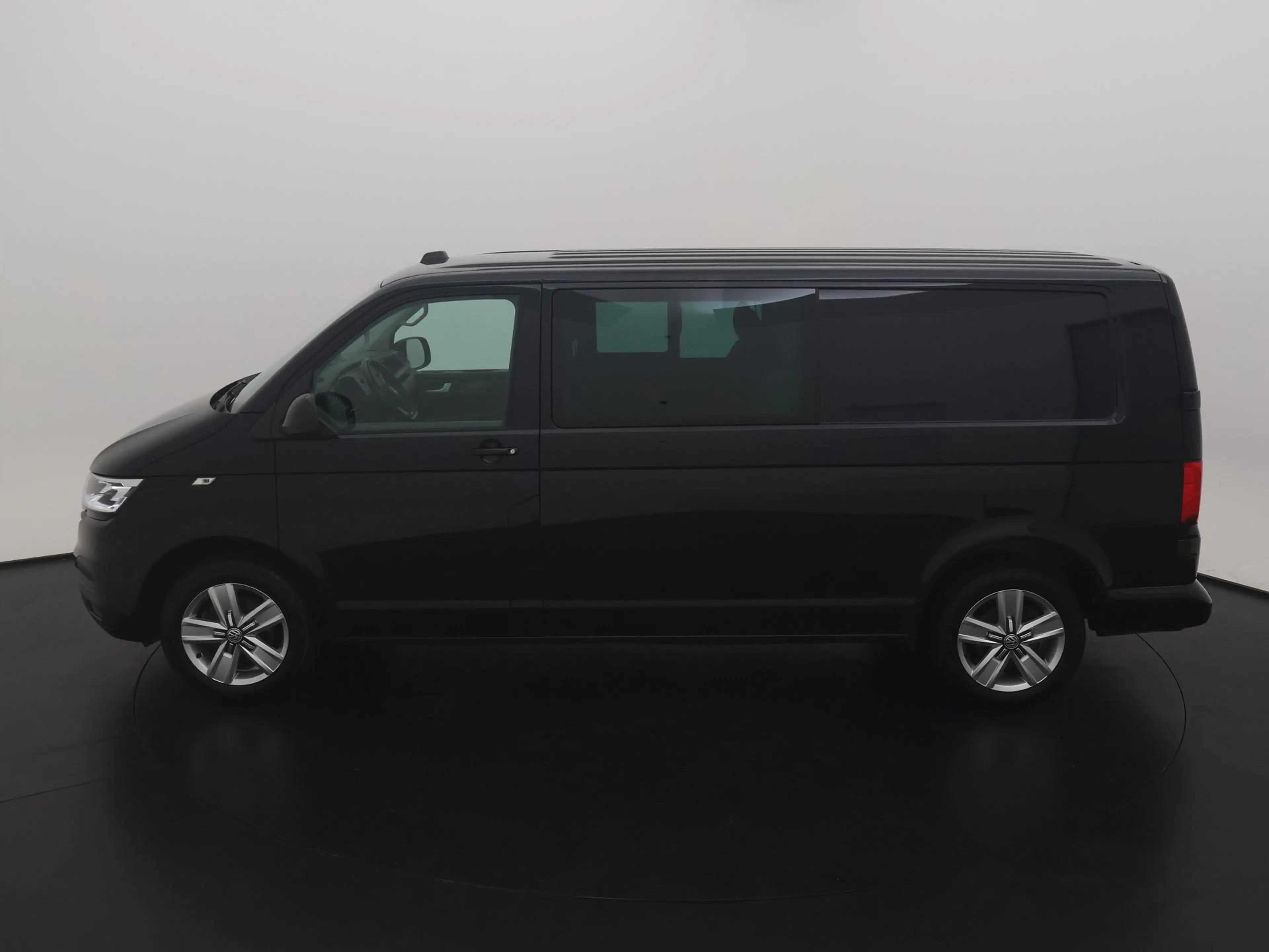 Volkswagen Transporter Bedrijfswagens 2.0 TDI 150 PK DSG L2H1 DC Highline — photo 6