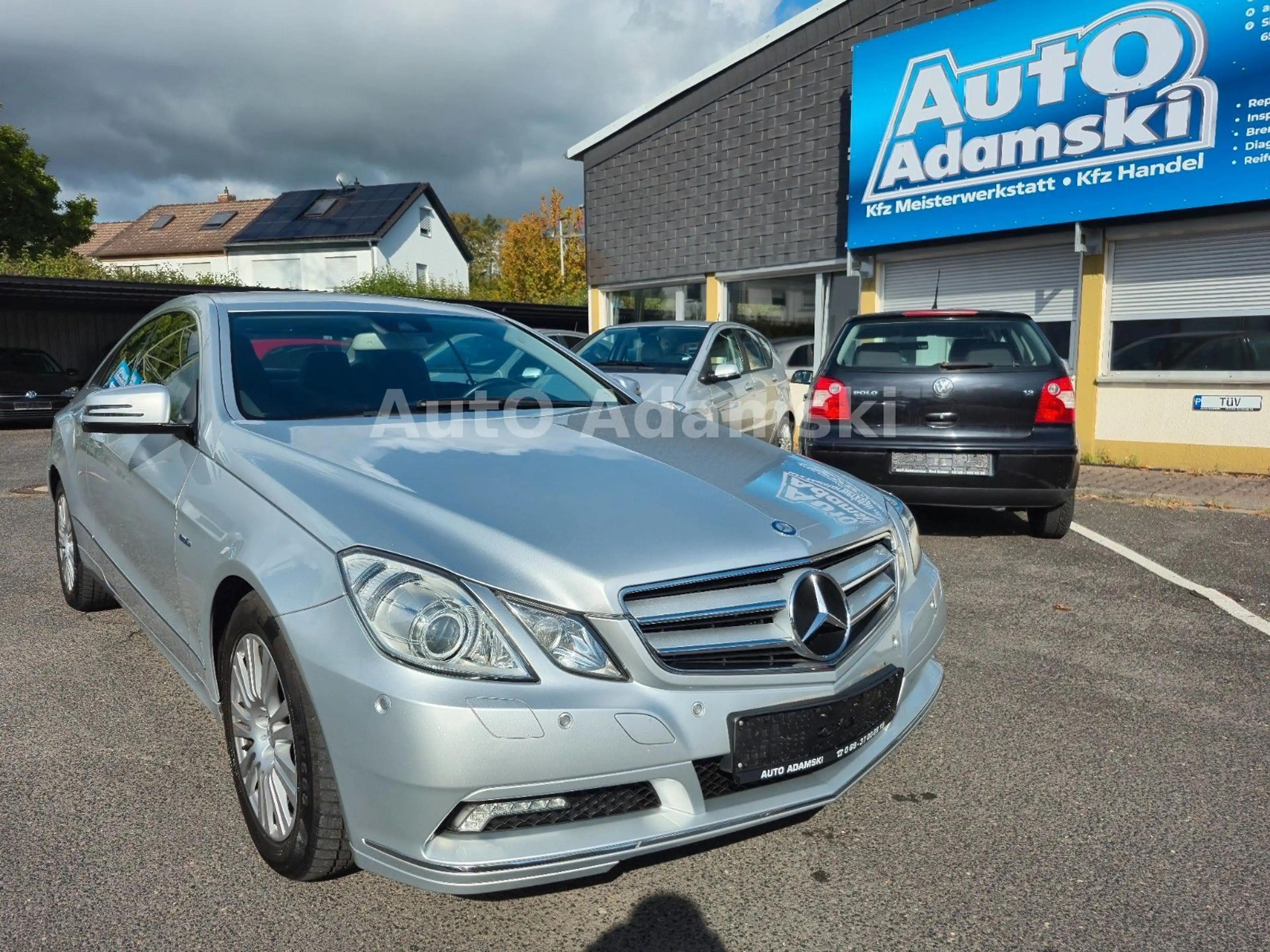 Mercedes-Benz E 200 Coupé CGI BlueEFF 2.Hd Standheizung 181tkm — photo 2