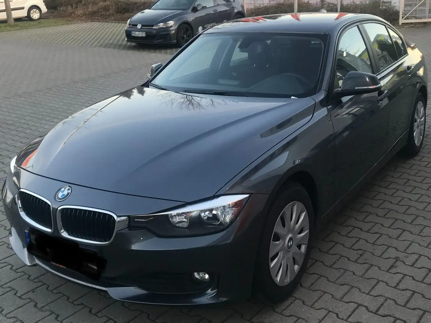 BMW 318 318d GT Srebrny - 1