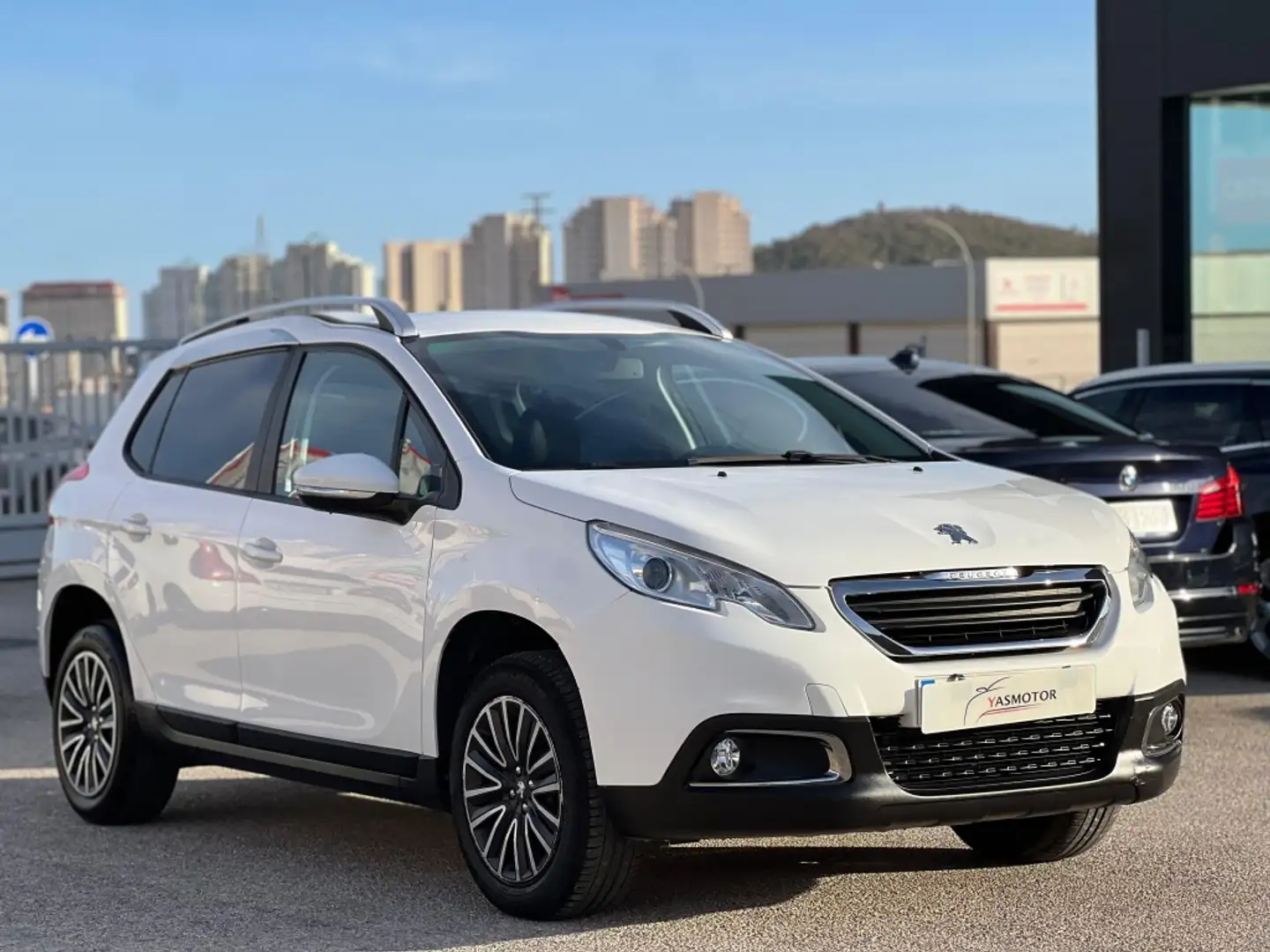 Peugeot 2008 1.2 PureTech S&S Style 110 Blanc - 1