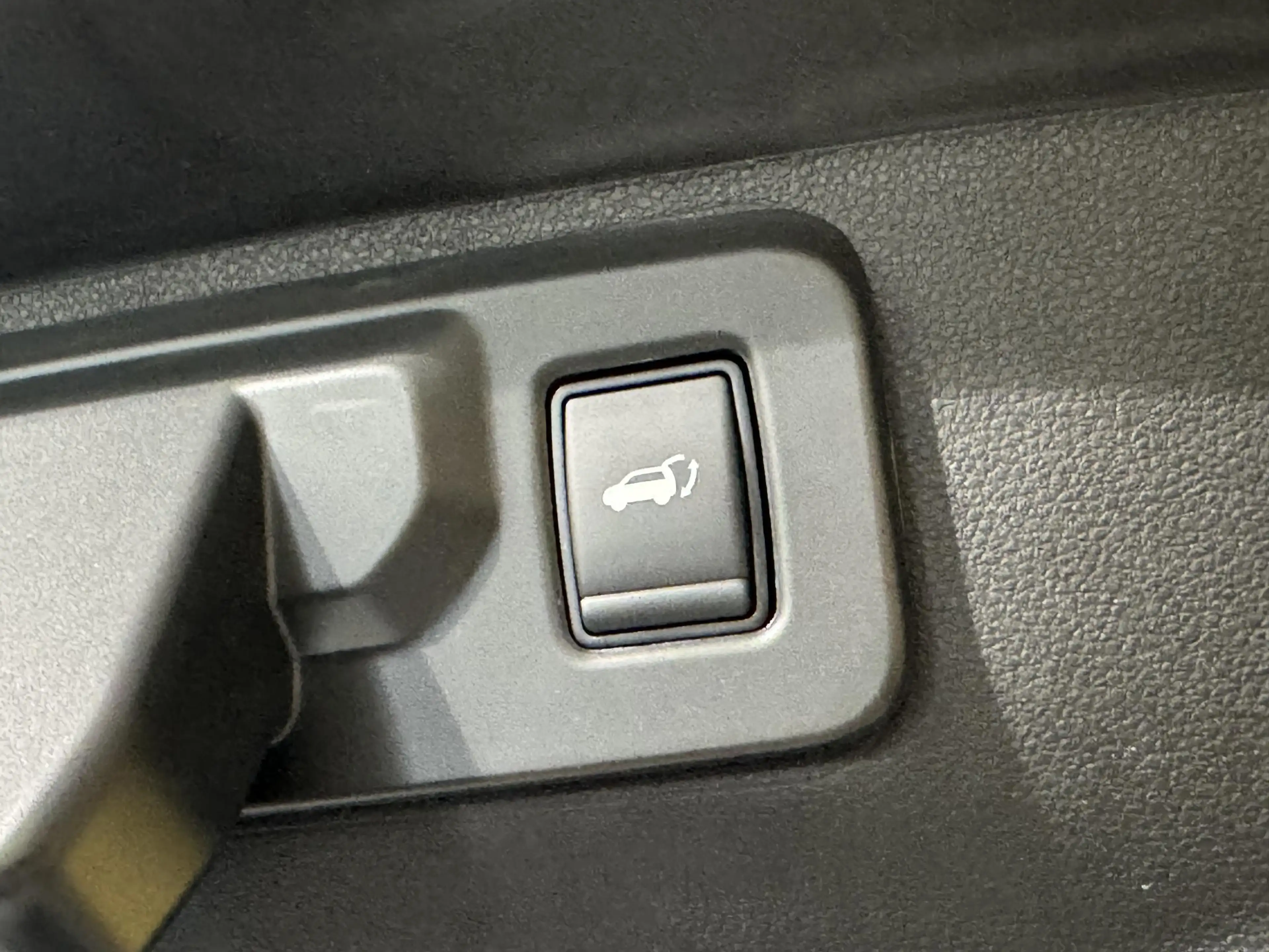 Renault Rafale 1.2 E-Tech full hybrid 200 esprit Alpine | 8500 EU — photo 21
