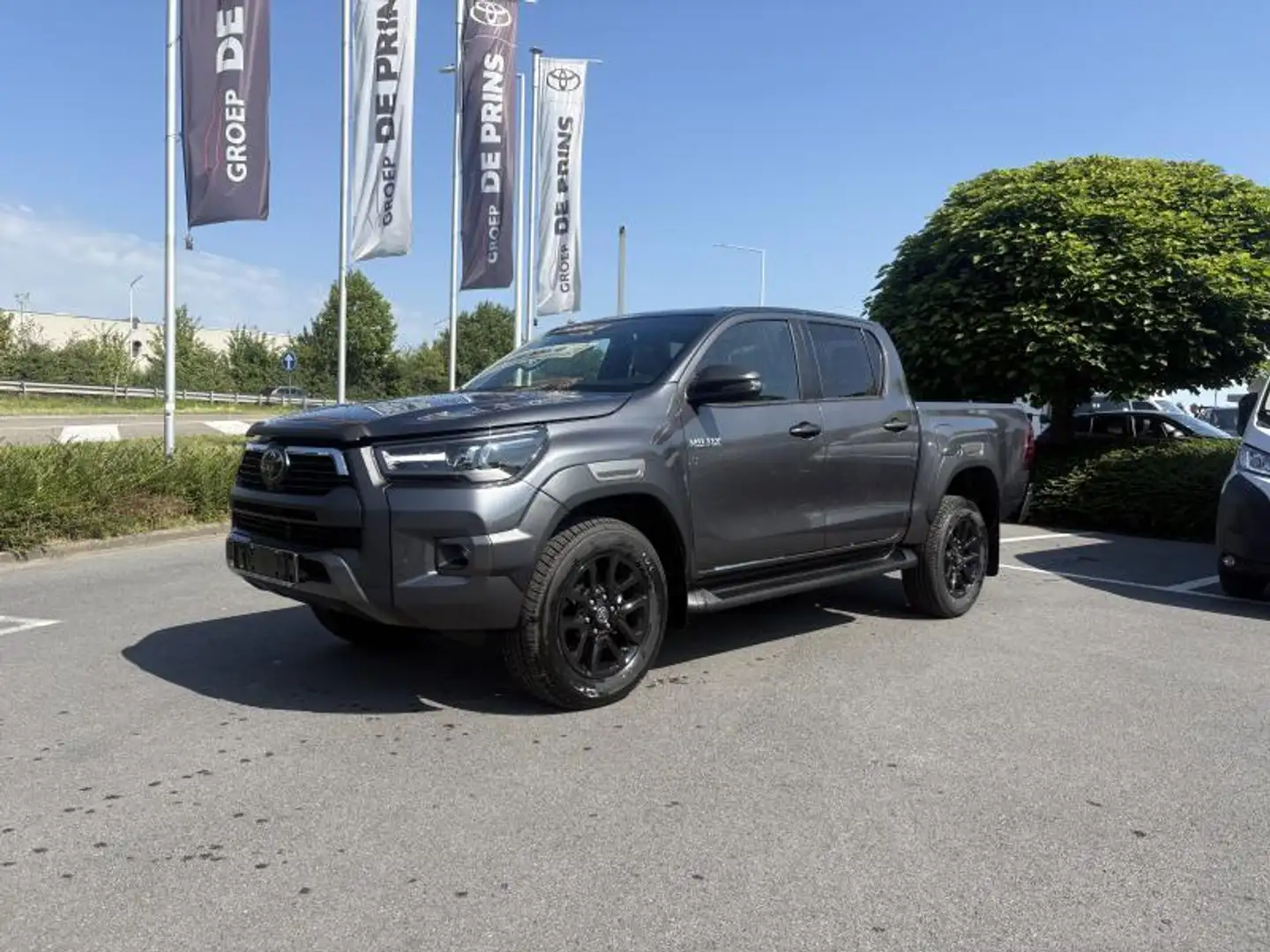 Toyota Hilux Invincible Czarny - 1