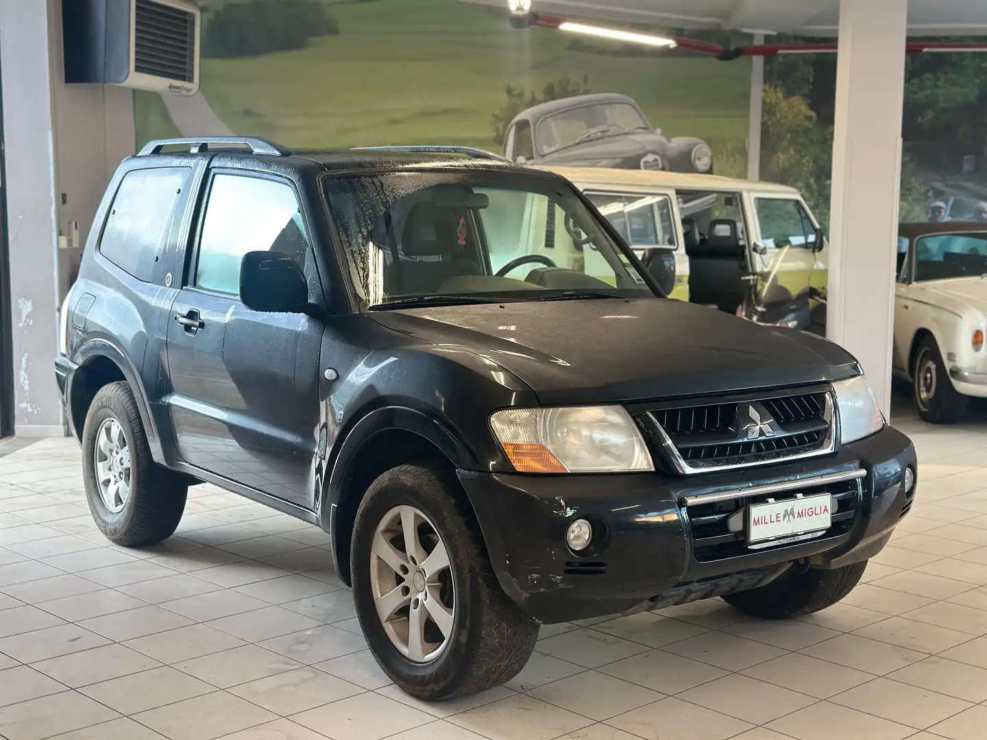 Mitsubishi Pajero Pajero 3p 2.5 tdi Invite 115cv Nero - 1
