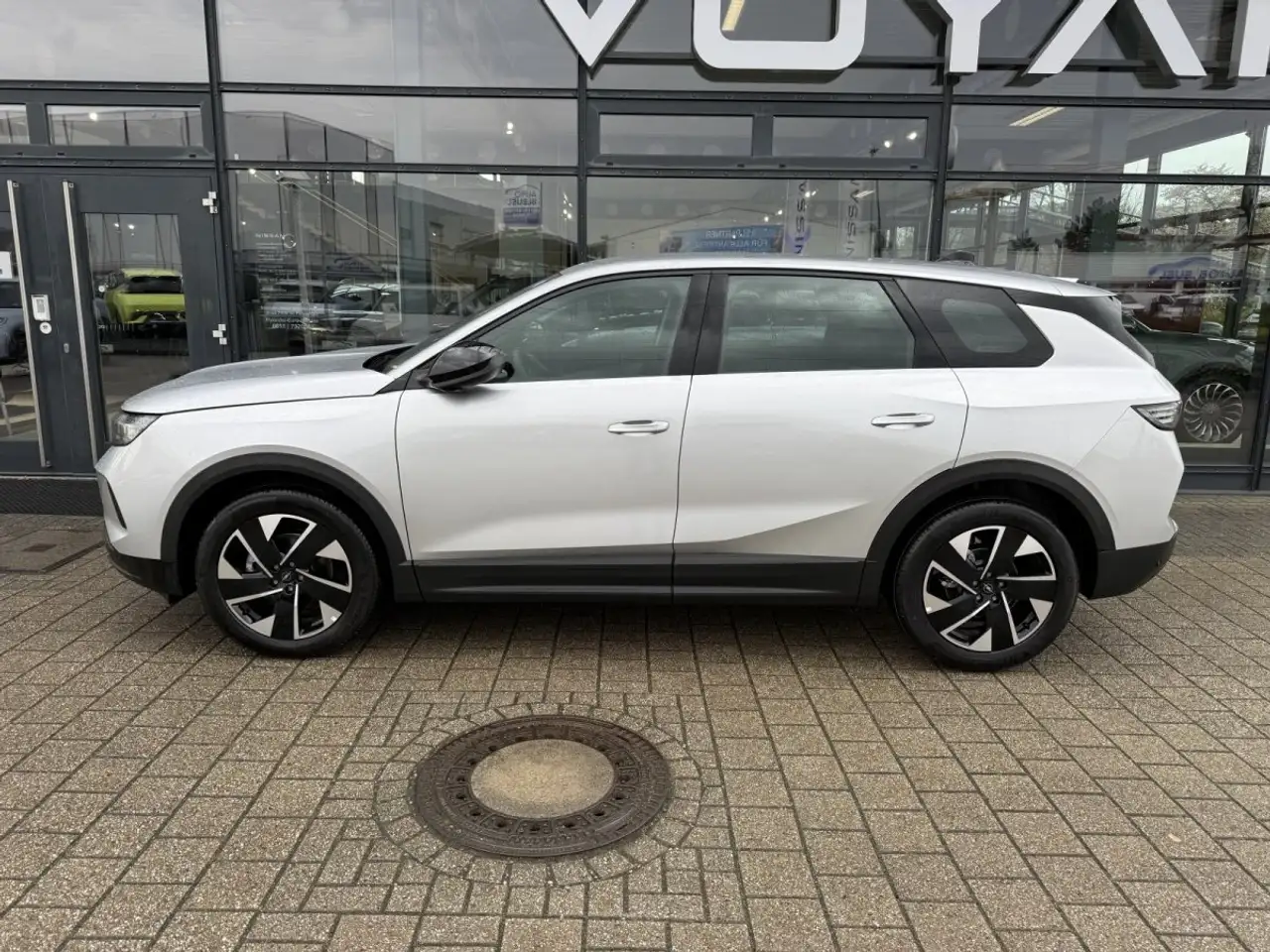 Opel Grandland 1.2 MH DCT Edition*Komfort*19Zoll 2
