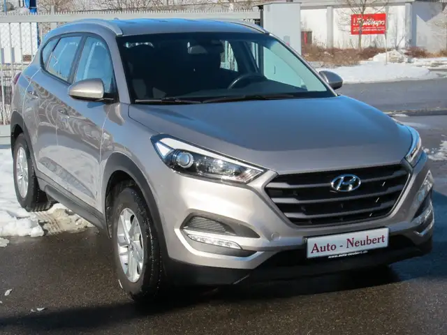 Hyundai TUCSON blue Classic 2WD
