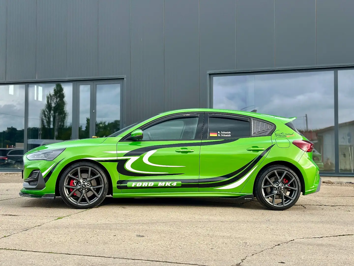 Ford Focus Lim. ST X Sport Head-up Styling Paket Grün - 2