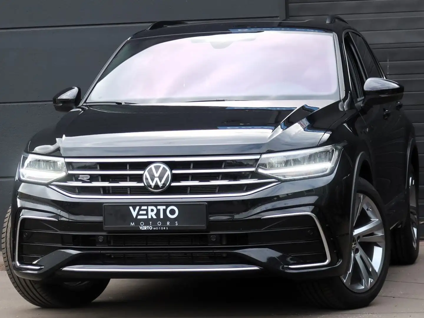 Volkswagen Tiguan Tiguan 1.5 TSI OPF DSG R-Line /Pano Dak/Trekhaak Noir - 2