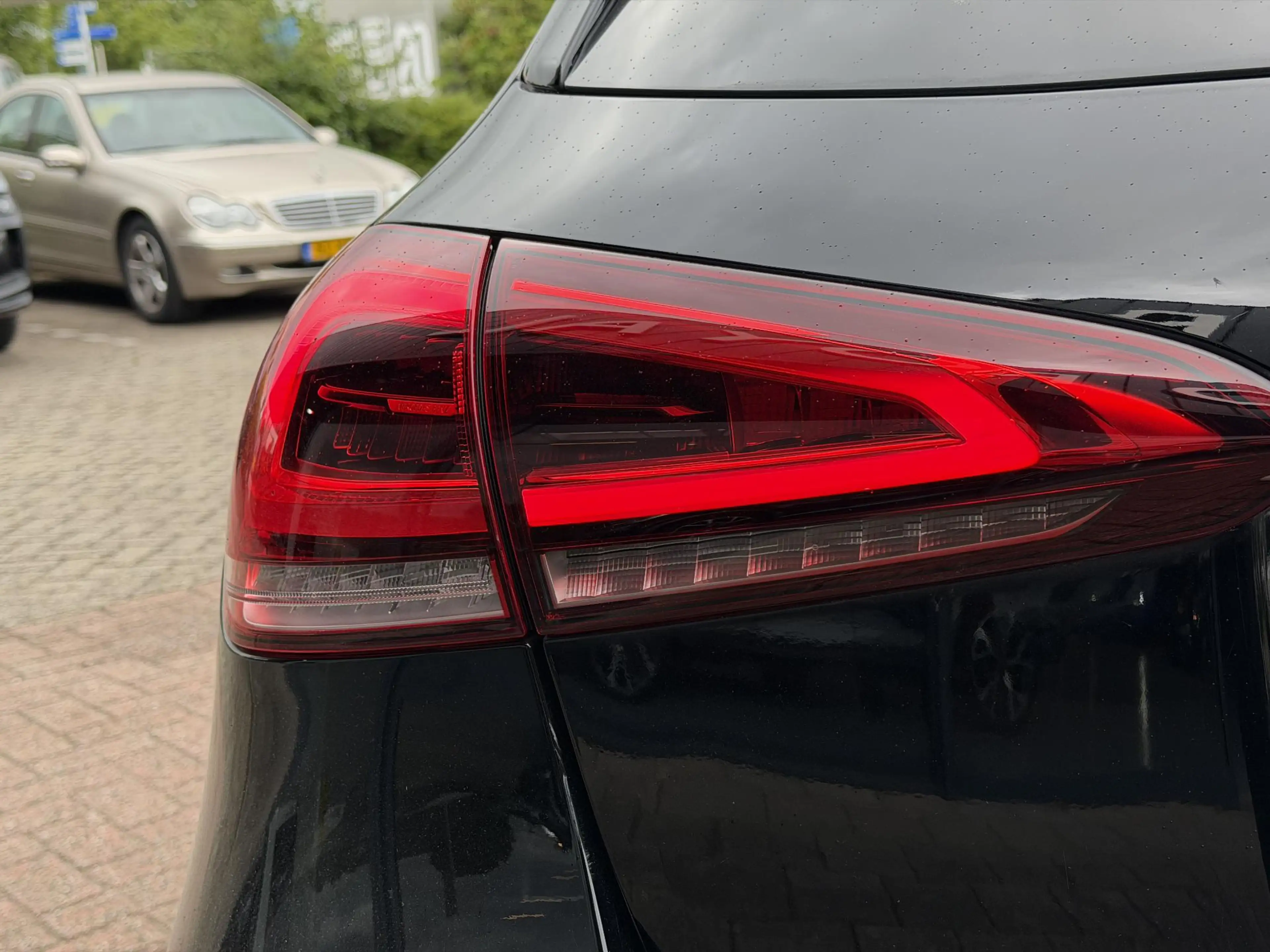 Mercedes-Benz A 220 Launch Edition Premium AMG LED | NAVIGATIE| SFEERV — photo 27