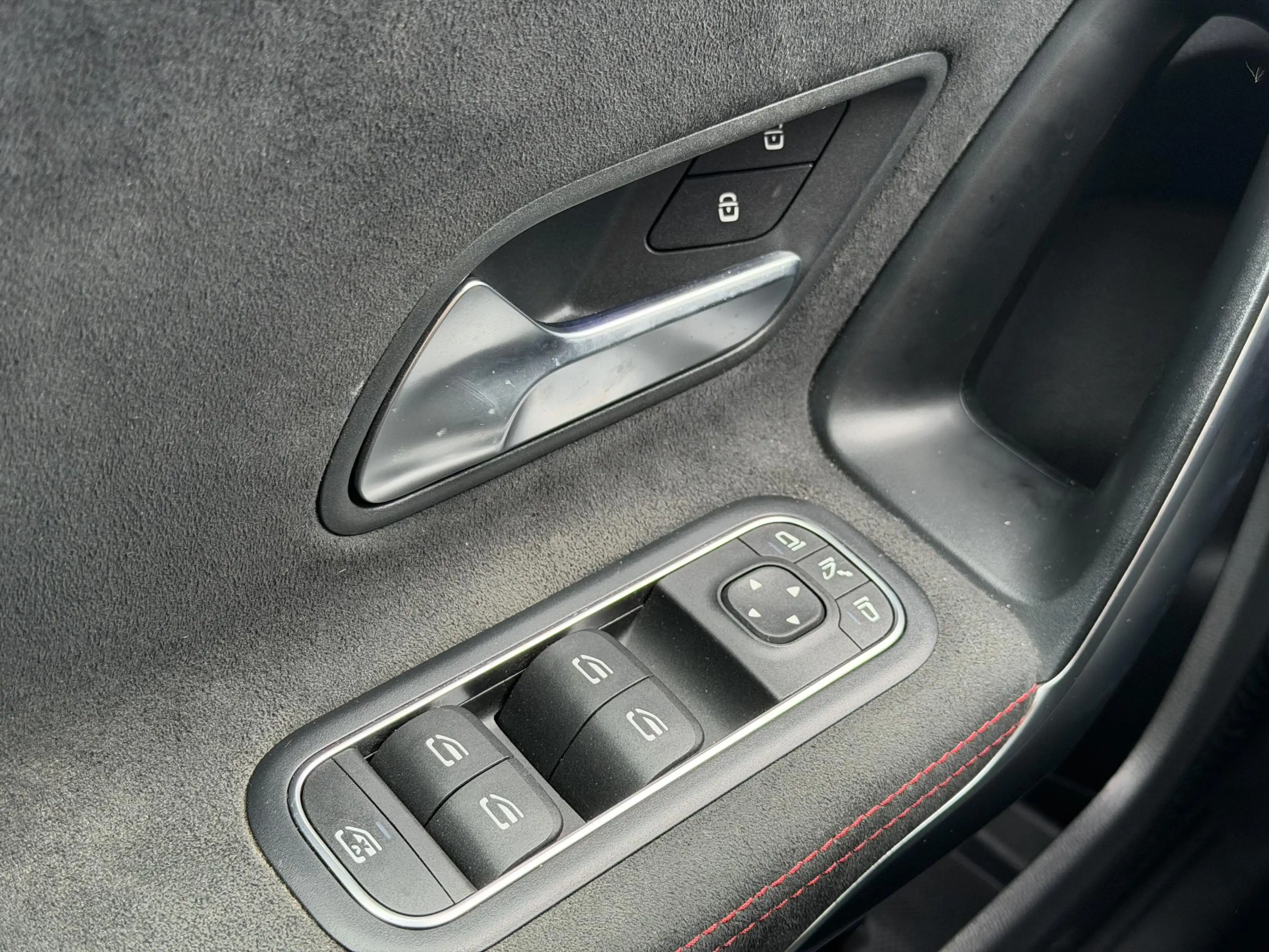 Mercedes-Benz A 220 Launch Edition Premium AMG LED | NAVIGATIE| SFEERV — photo 19