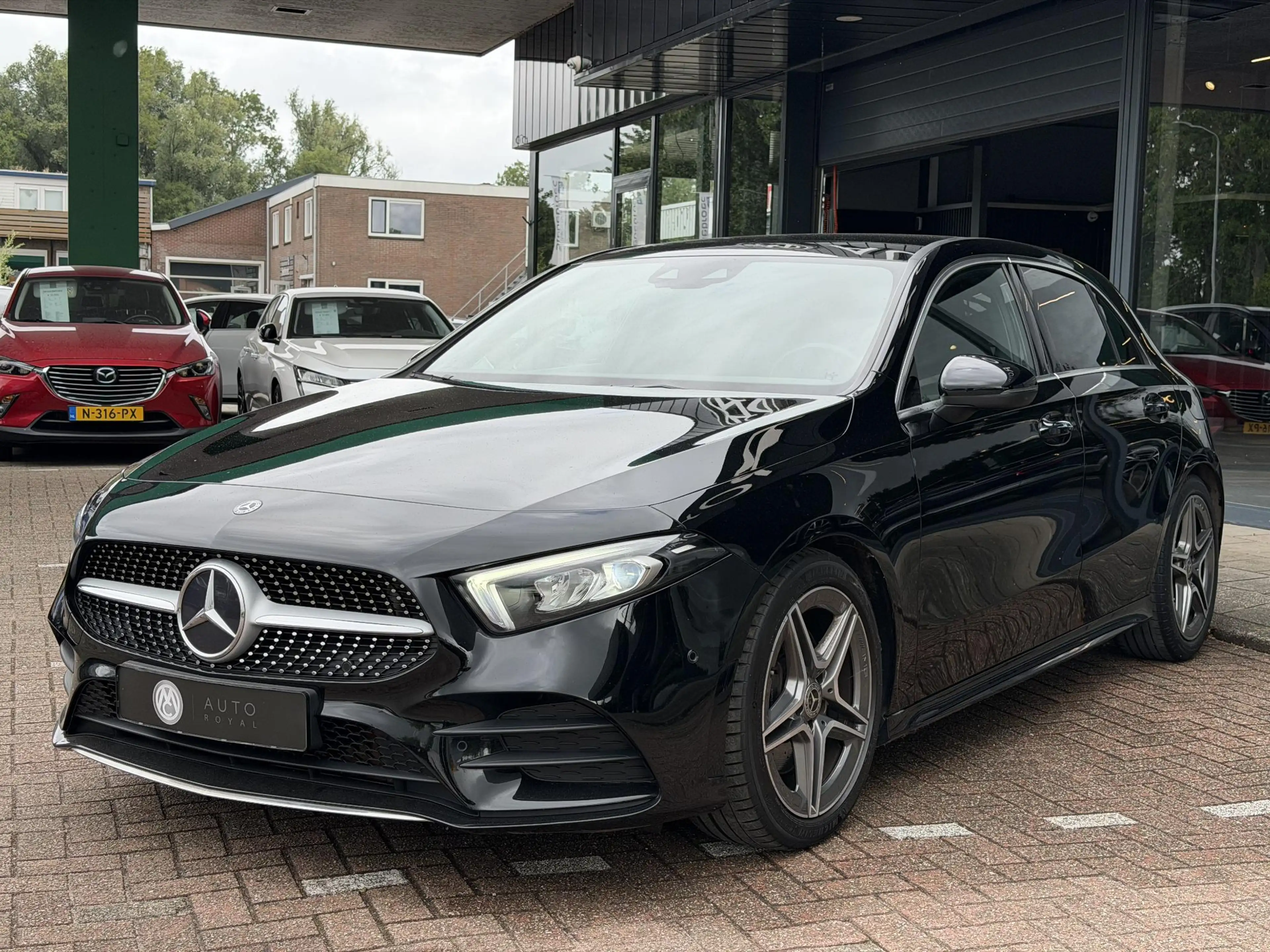 Mercedes-Benz A 220 Launch Edition Premium AMG LED | NAVIGATIE| SFEERV — photo 9