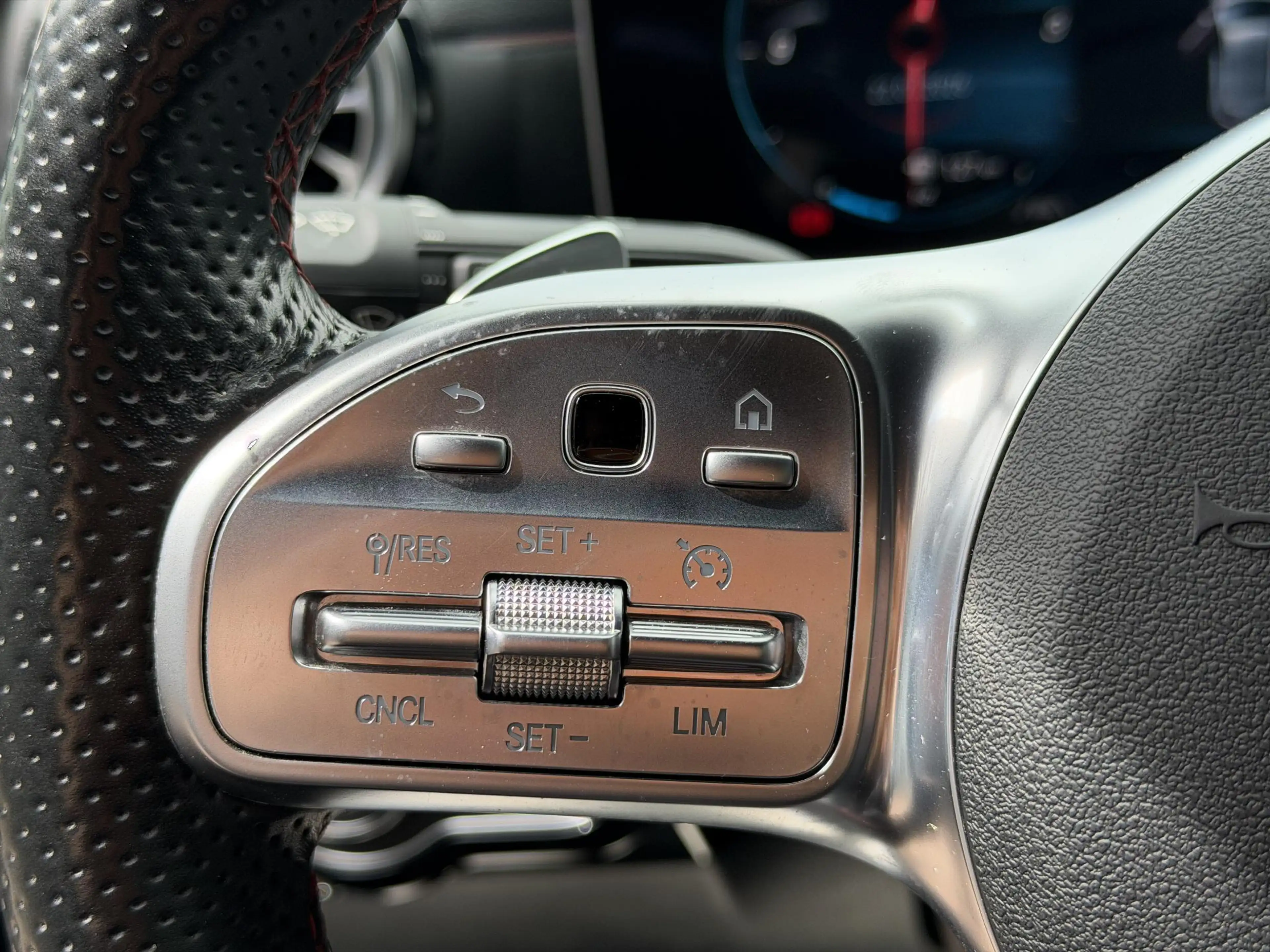 Mercedes-Benz A 220 Launch Edition Premium AMG LED | NAVIGATIE| SFEERV — photo 20