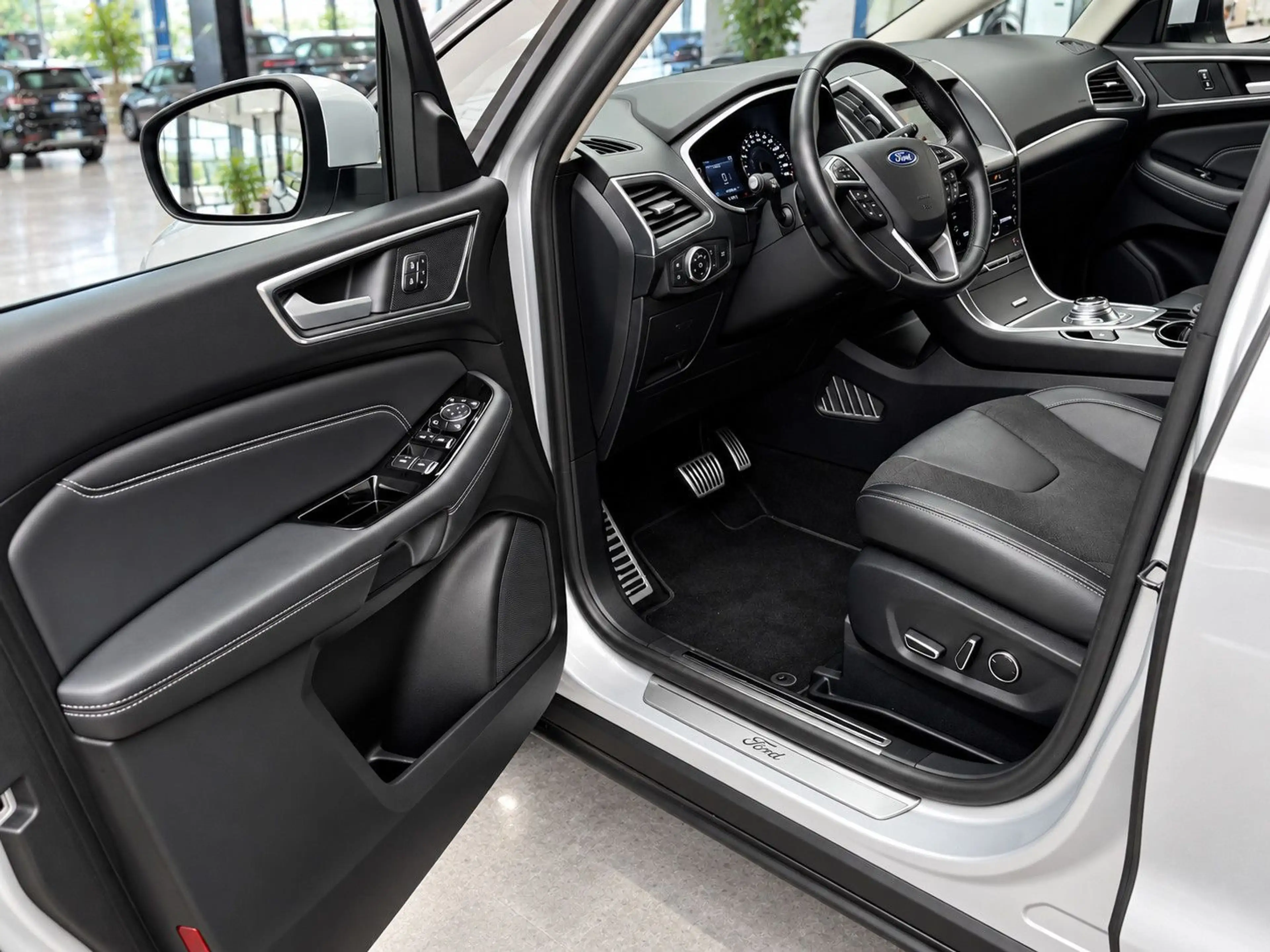 Ford S-Max S-MAX 2.0 TDCi TITANIUM *7-Sitzer*Aut.*Navi*AHK* — photo 13