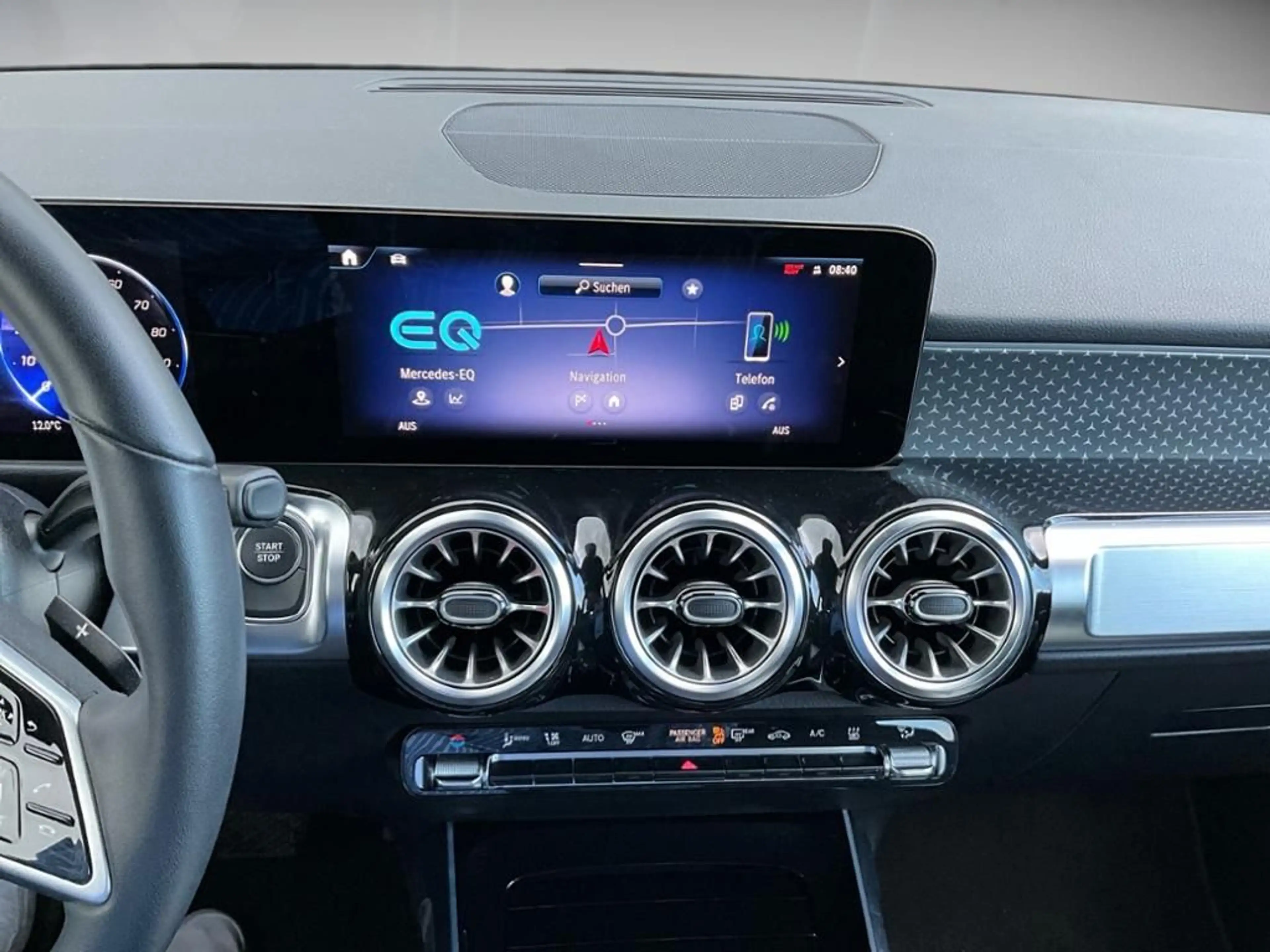 Mercedes-Benz EQB 250 Progressive Advanced AUT Kam. KlimaA LED — photo 13