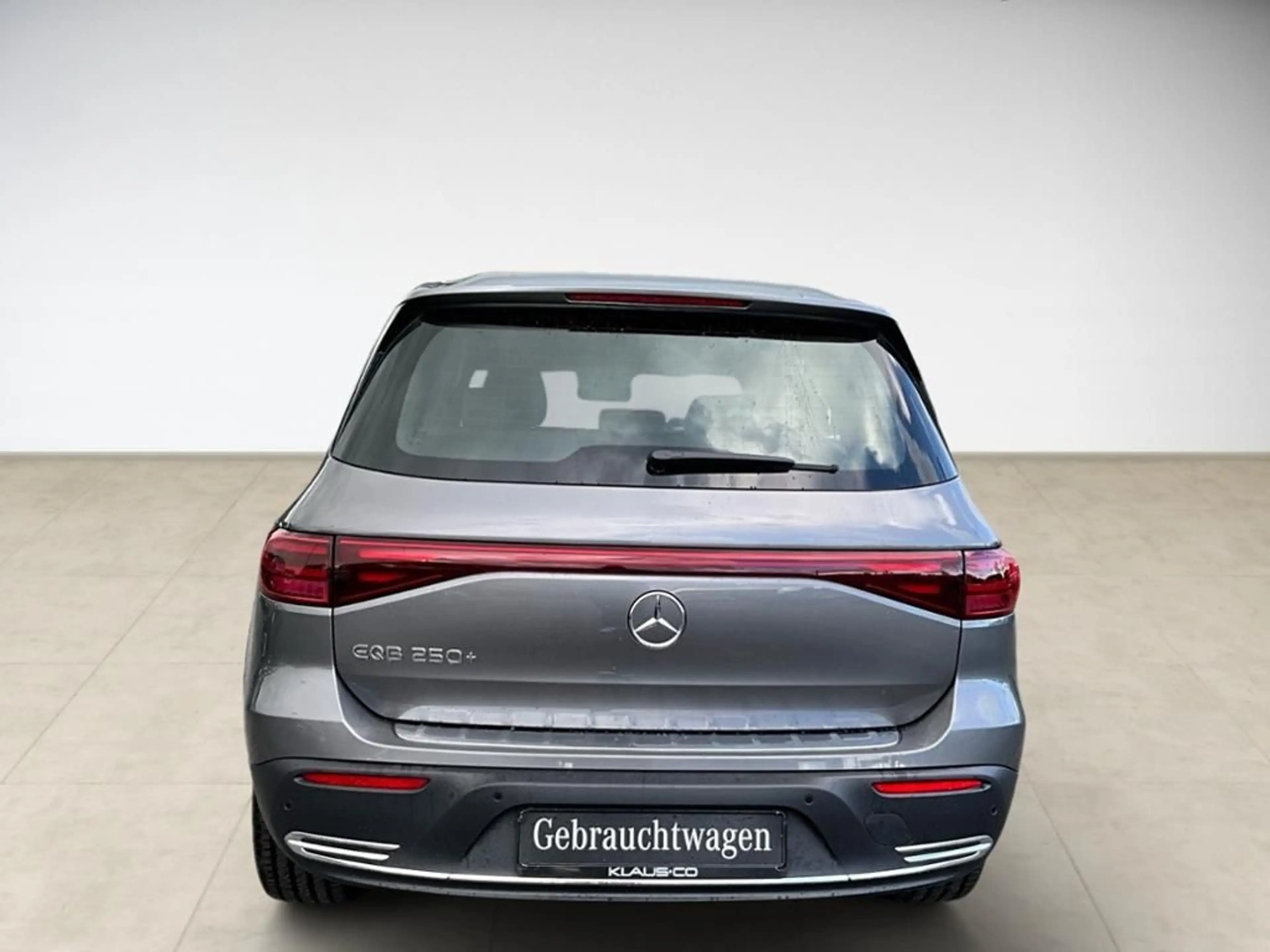Mercedes-Benz EQB 250 Progressive Advanced AUT Kam. KlimaA LED — photo 5