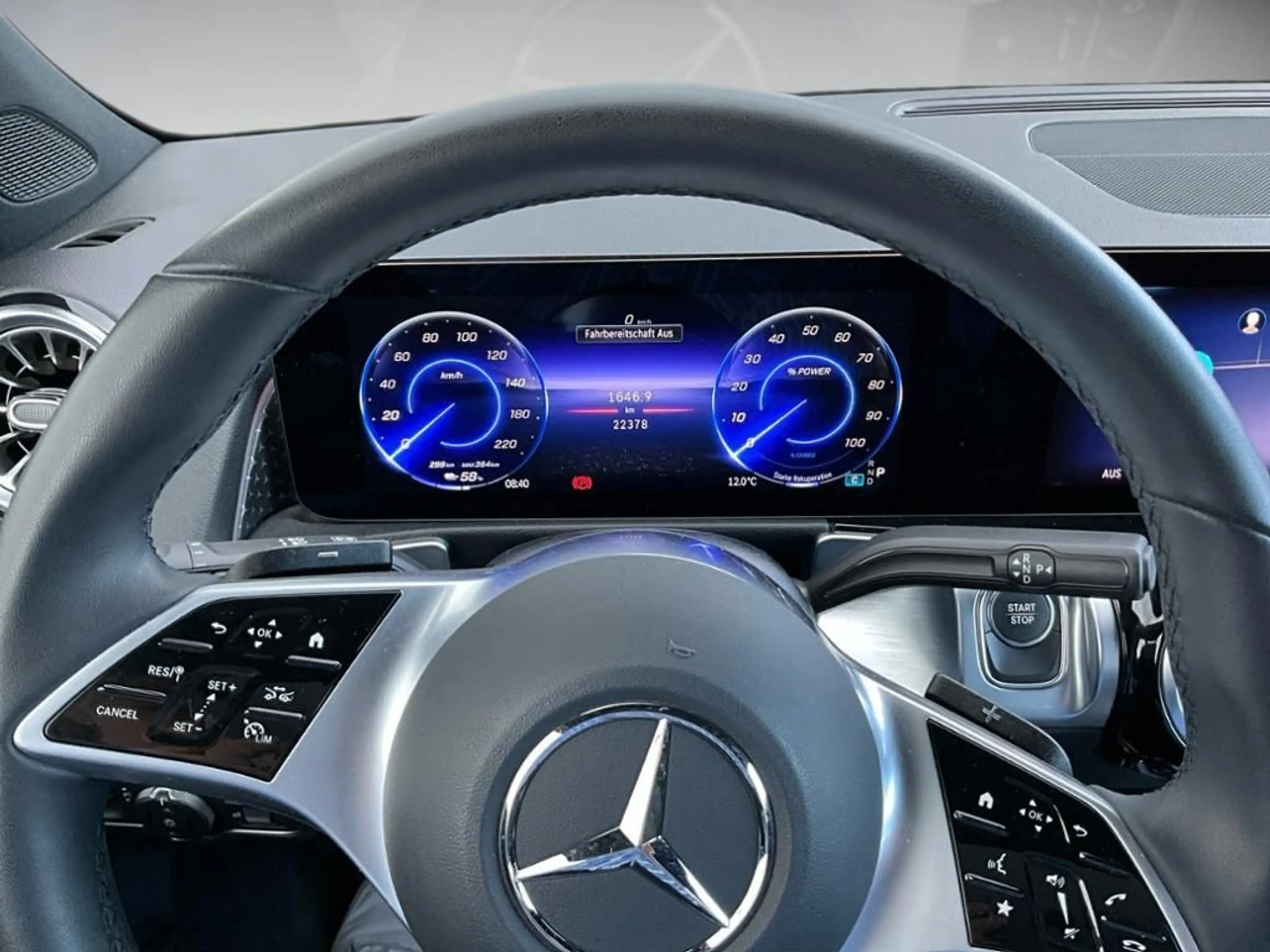 Mercedes-Benz EQB 250 Progressive Advanced AUT Kam. KlimaA LED — photo 12
