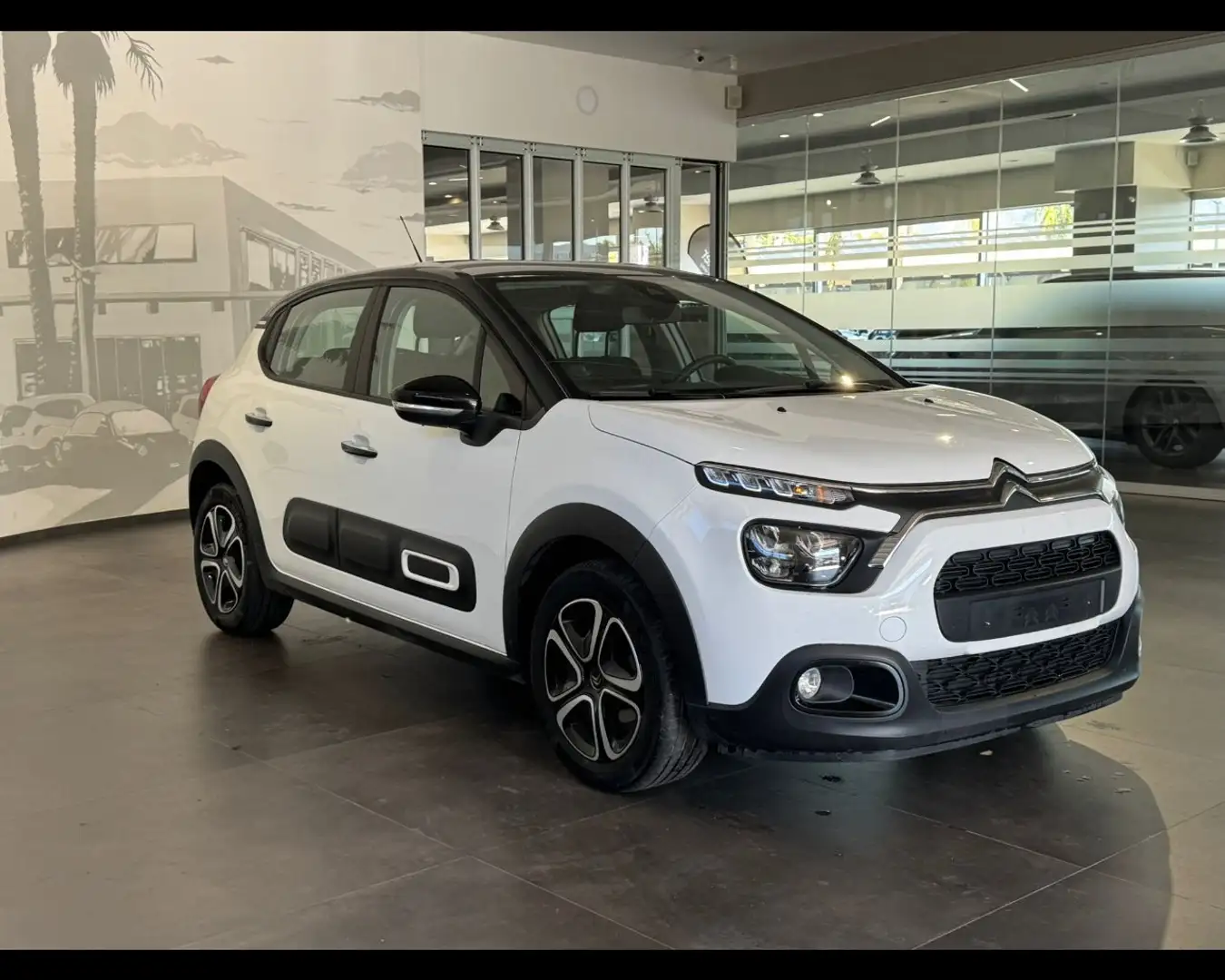 Citroen C3 3ª serie PureTech 83 S&S Shine Bianco - 1