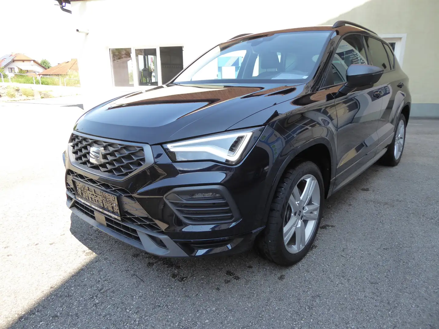 SEAT Ateca 2,0 FR TDI DSG Noir - 1