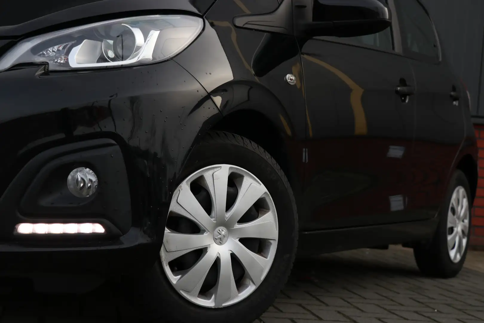 Peugeot 108 1.0 e-VTi Active Automaat | Bluetooth Noir - 2