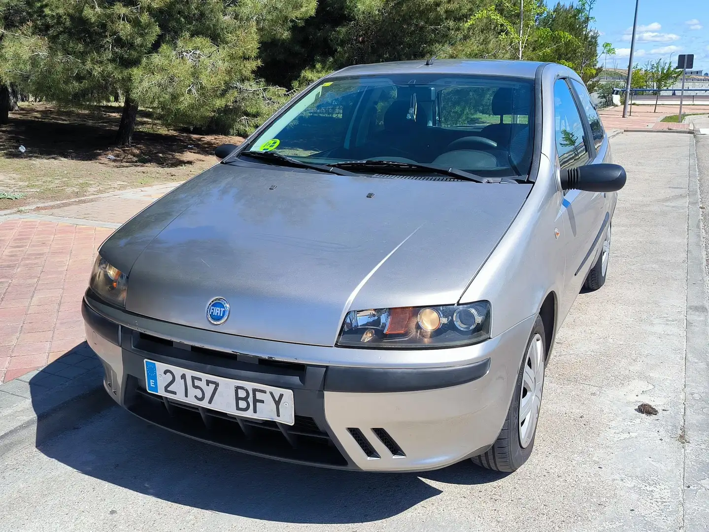 Fiat Punto Punto 1.2 ELX ELX Plateado - 2