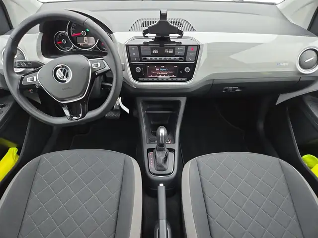 Volkswagen E-Up! view 8