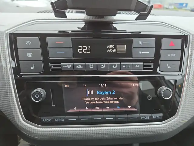 Volkswagen E-Up! view 17