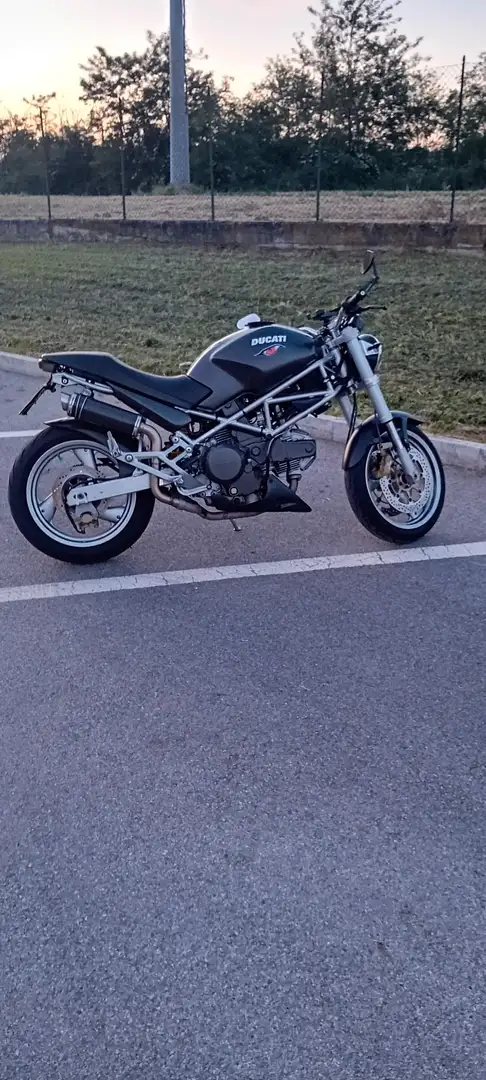Ducati Monster 600 Nero - 2