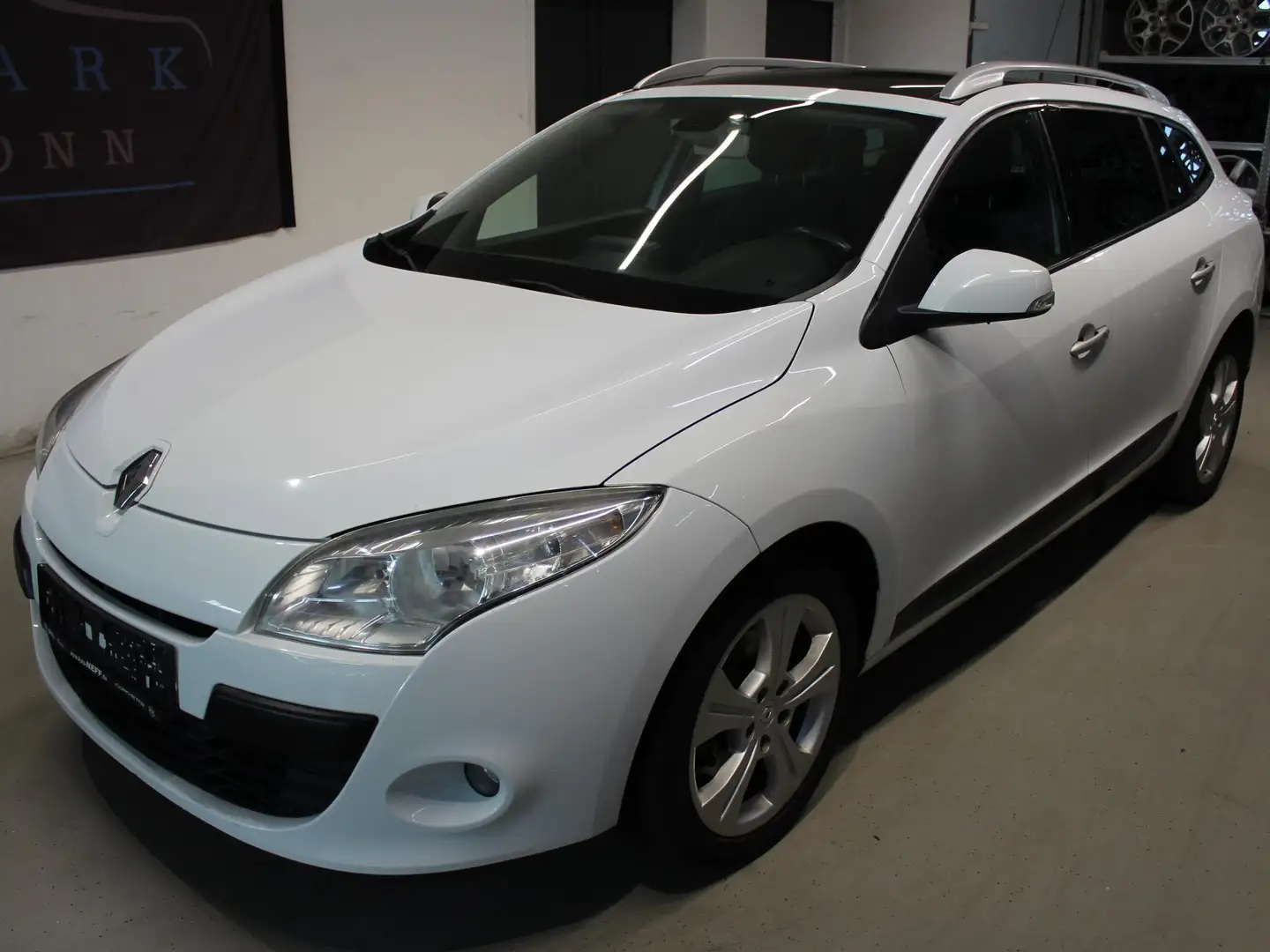 Renault Megane Dynamique*2.HAND*AUTOMATIK*NAVI*KLIMA*SCHIEBEDACH Weiß - 1