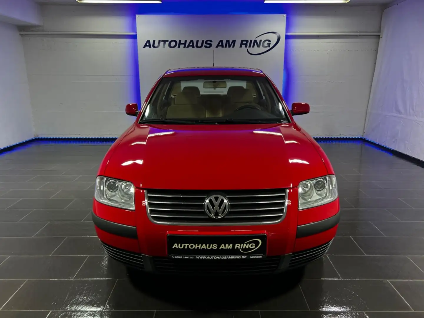 Volkswagen Passat Lim. Comfortline Aut. 1.HAND 58TKM KLIMA Червоний - 1