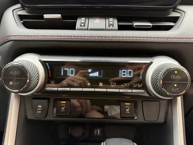 Toyota Rav4 view 26
