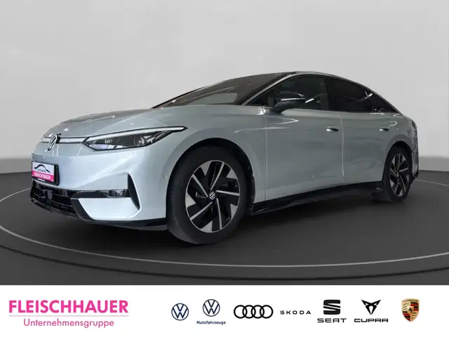 Volkswagen ID.7 Pro MATRIX+360+HUD+ACC+NAVI+AHK+SHZ+DAB+CARPLAY