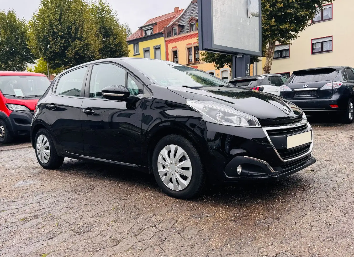 Peugeot 208 1.2 VTi Active Klima Sitzheizung Tempom. PDC Schwarz - 1