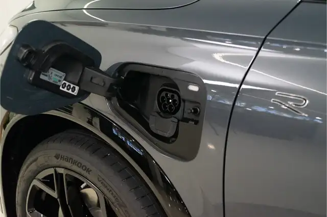 Volkswagen Tiguan view 17