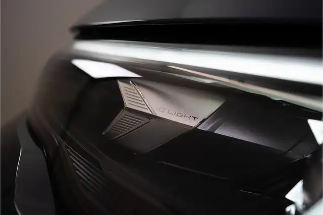 Volkswagen Tiguan view 14