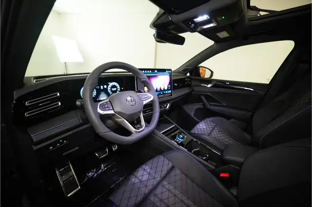 Volkswagen Tiguan view 30